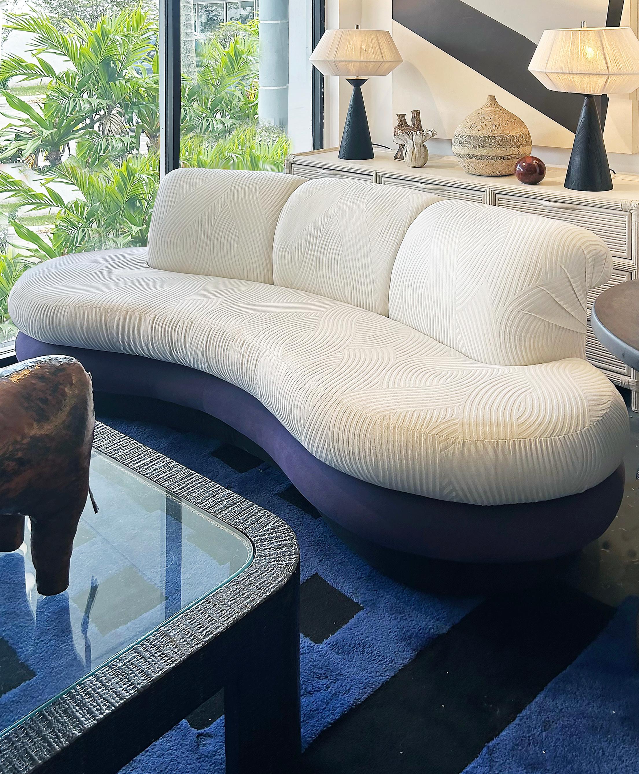 Vintage Purple and Off-White Cloud Sofas after Pearsall, Per Item Bon état - En vente à Miami, FL