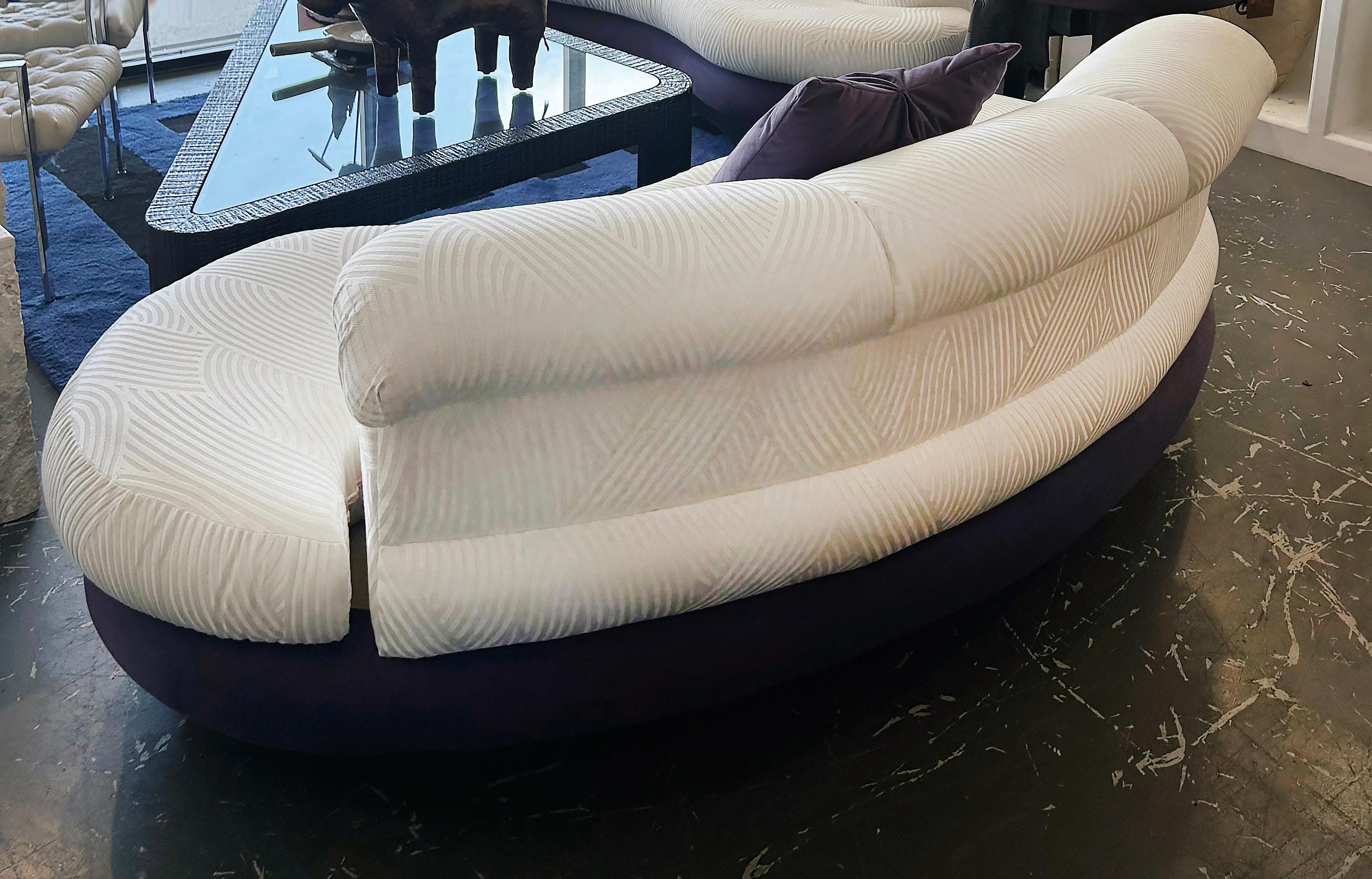 20ième siècle Vintage Purple and Off-White Cloud Sofas after Pearsall, Per Item en vente