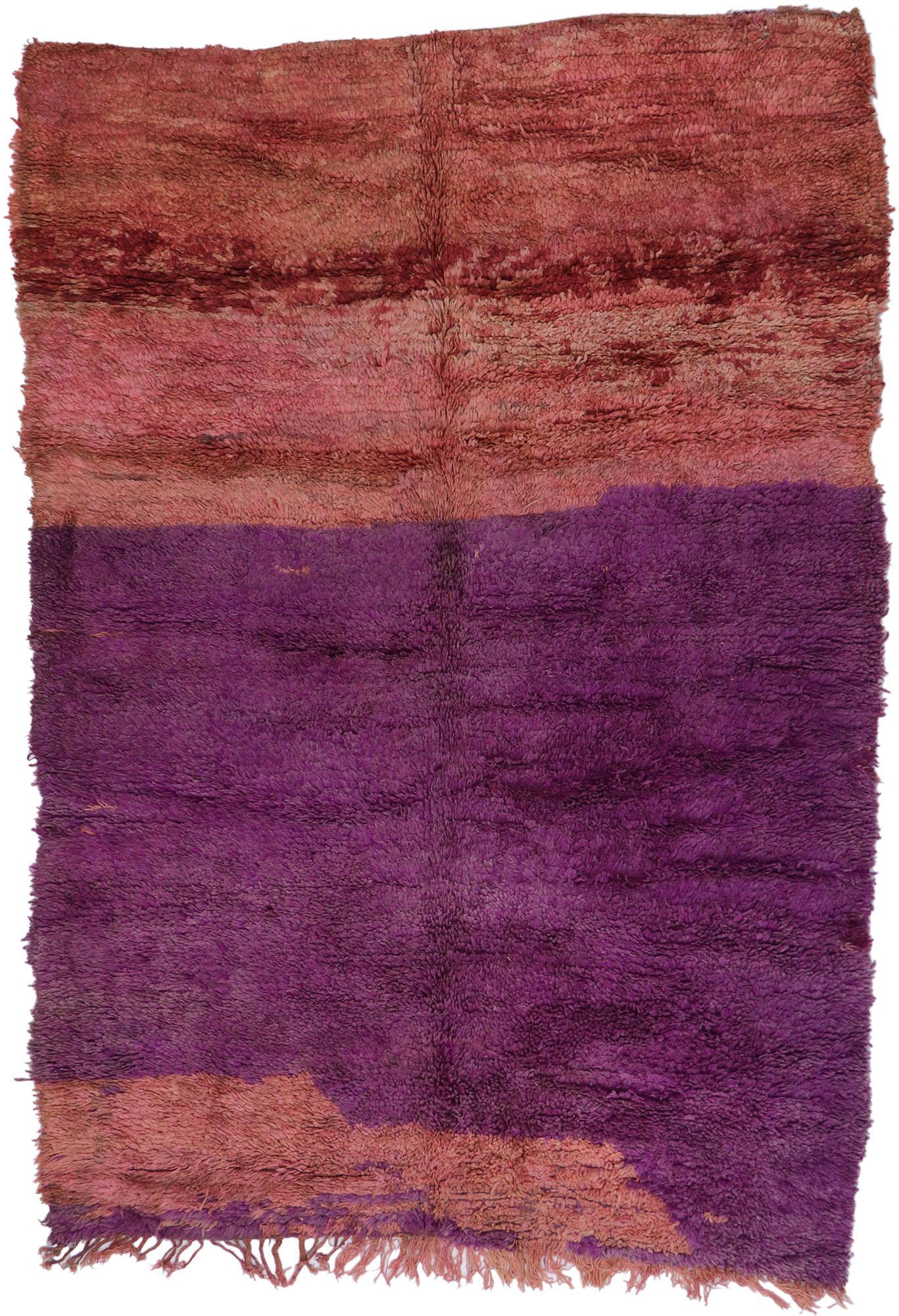 Tappeto marocchino Vintage viola Beni Mrirt in vendita 1