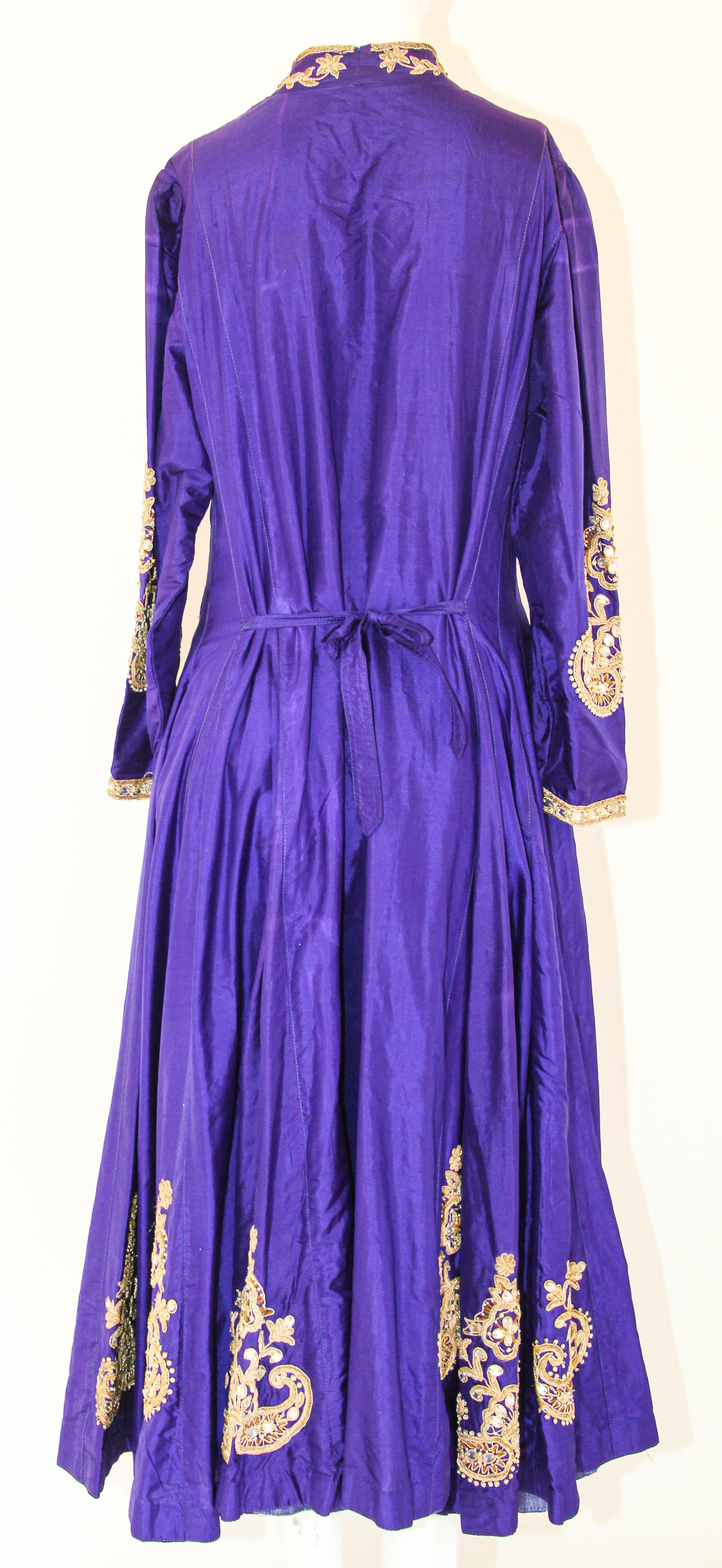  Vintage Purple Silk Embroidered Maxi Dress Anarkali Kashmir Princess Gown For Sale 10