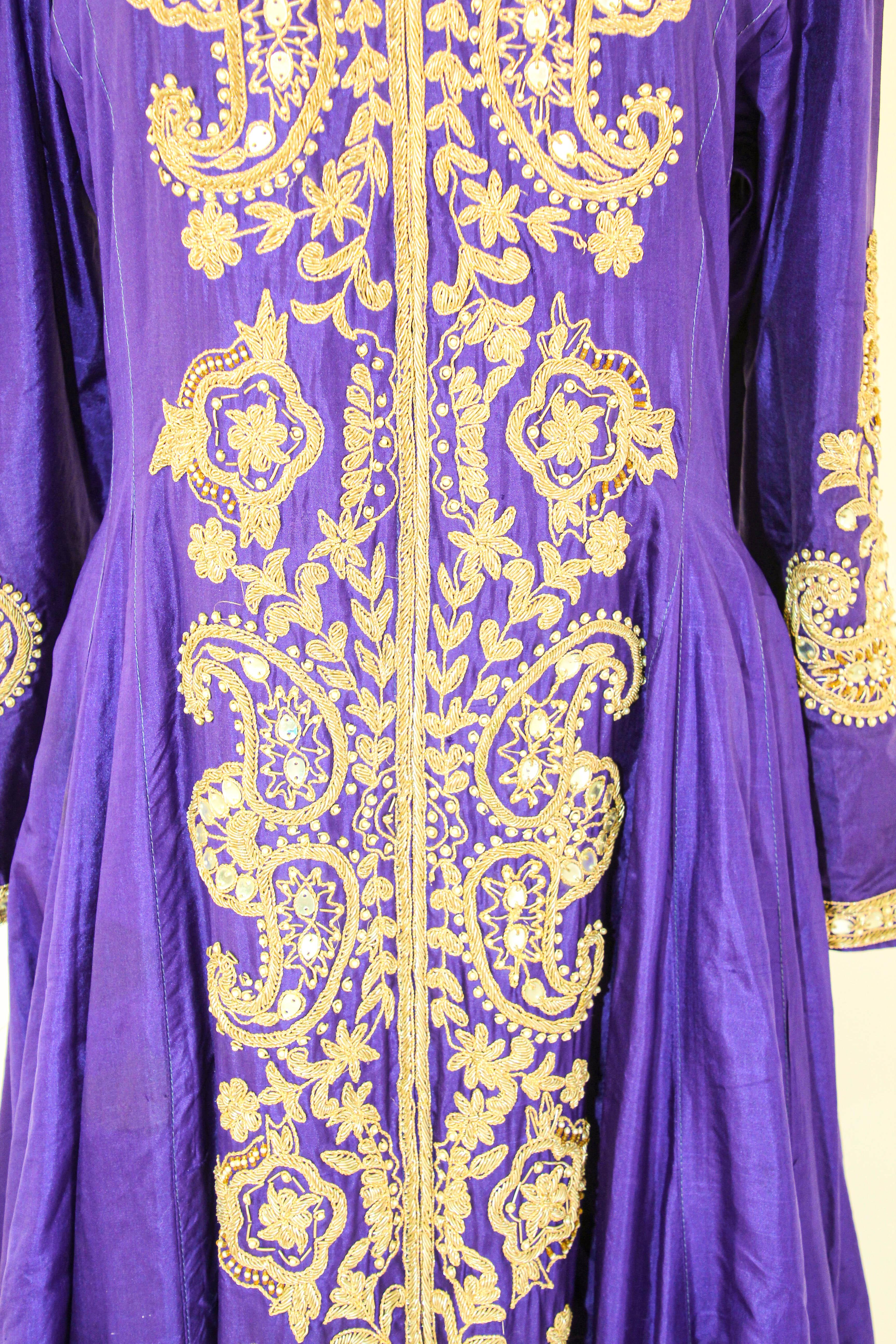  Vintage Purple Silk Embroidered Maxi Dress Anarkali Kashmir Princess Gown For Sale 1