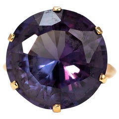 Bague solitaire vintage en or 9 carats et pierre violette