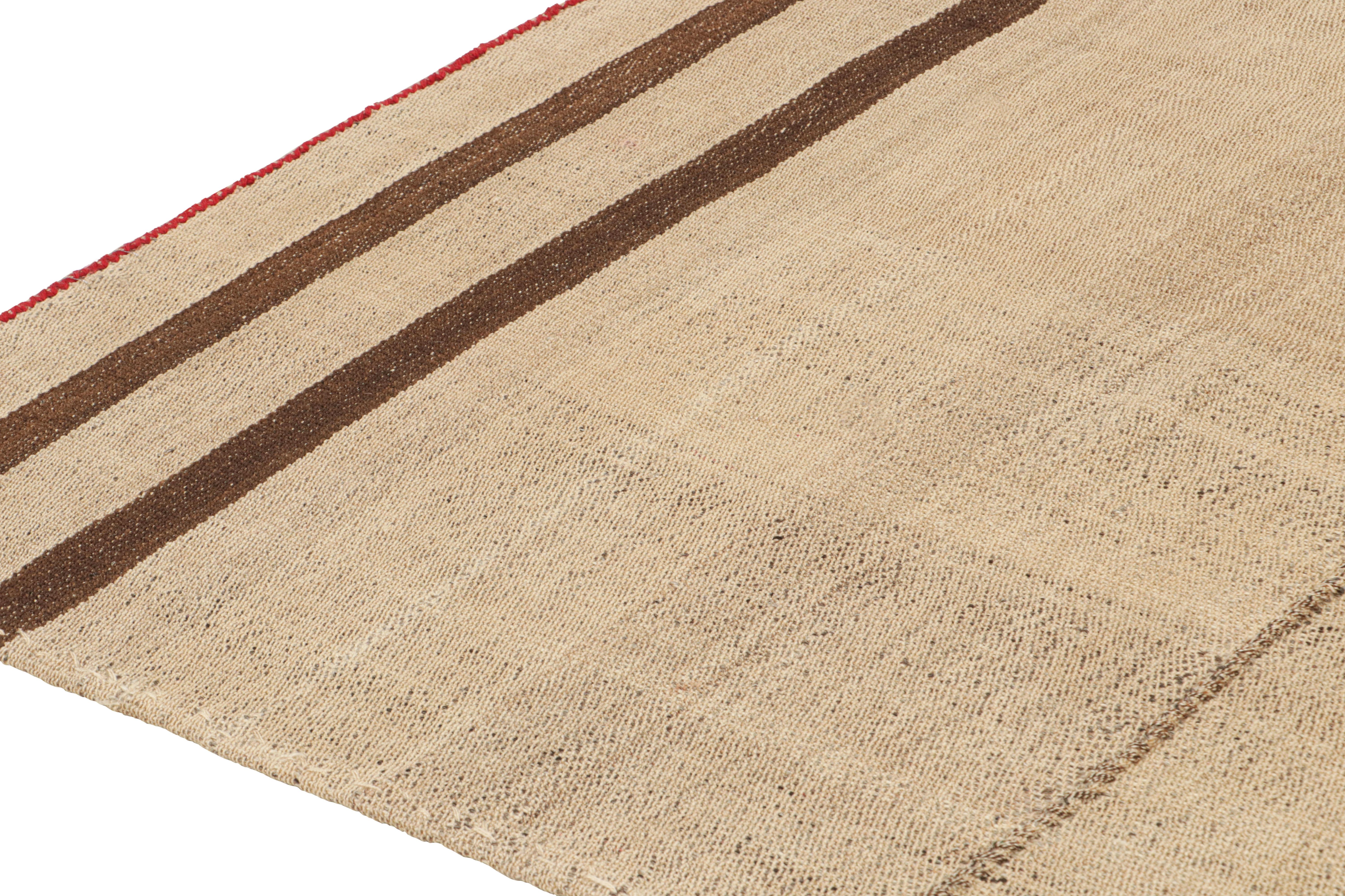 Noué à la main Tapis & Kilim Qashqai persan Jajim vintage en beige avec rayures brunes en vente