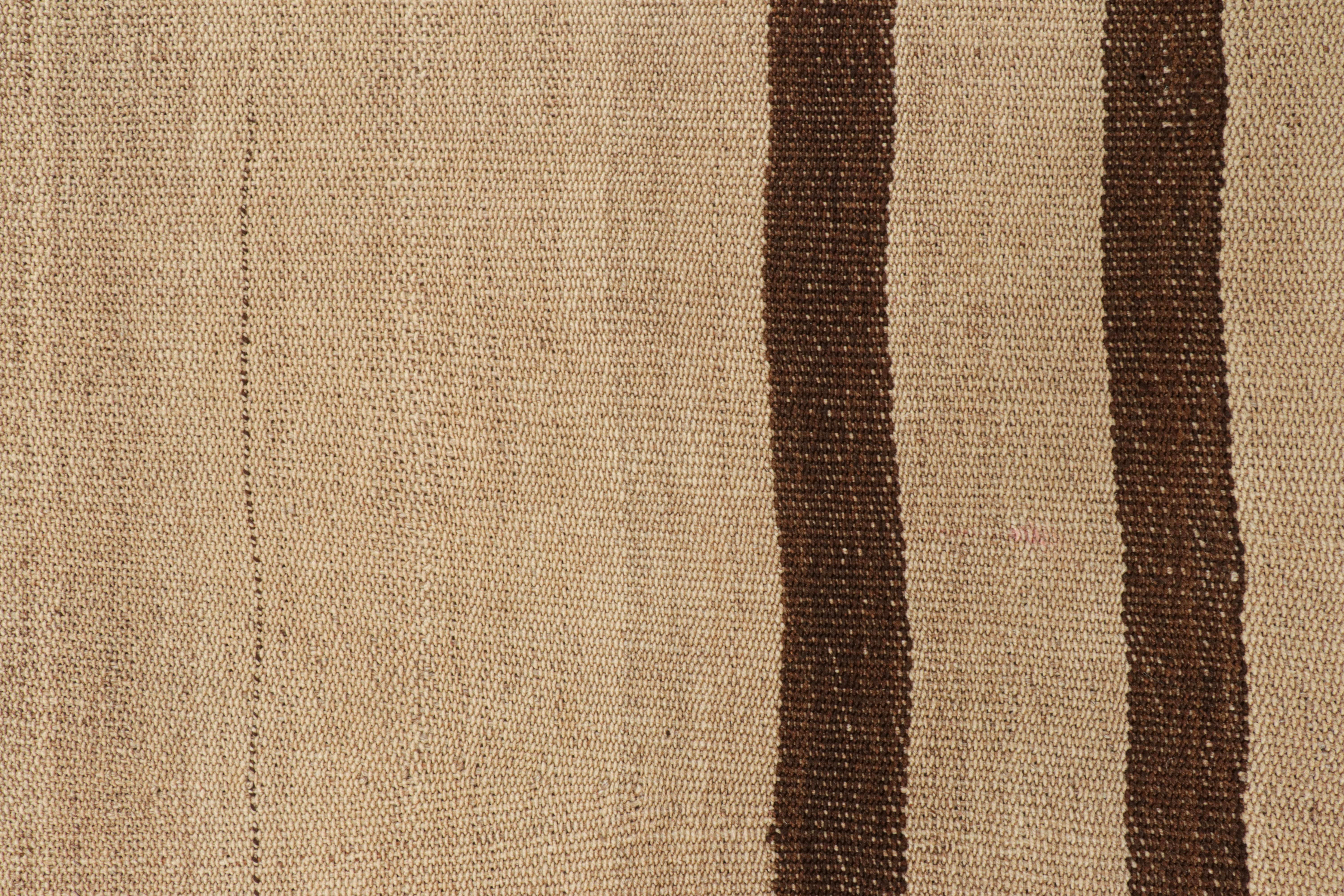 Mid-20th Century Vintage Qashqai Persian Jajim Kilim in Beige with Brown Stripes For Sale