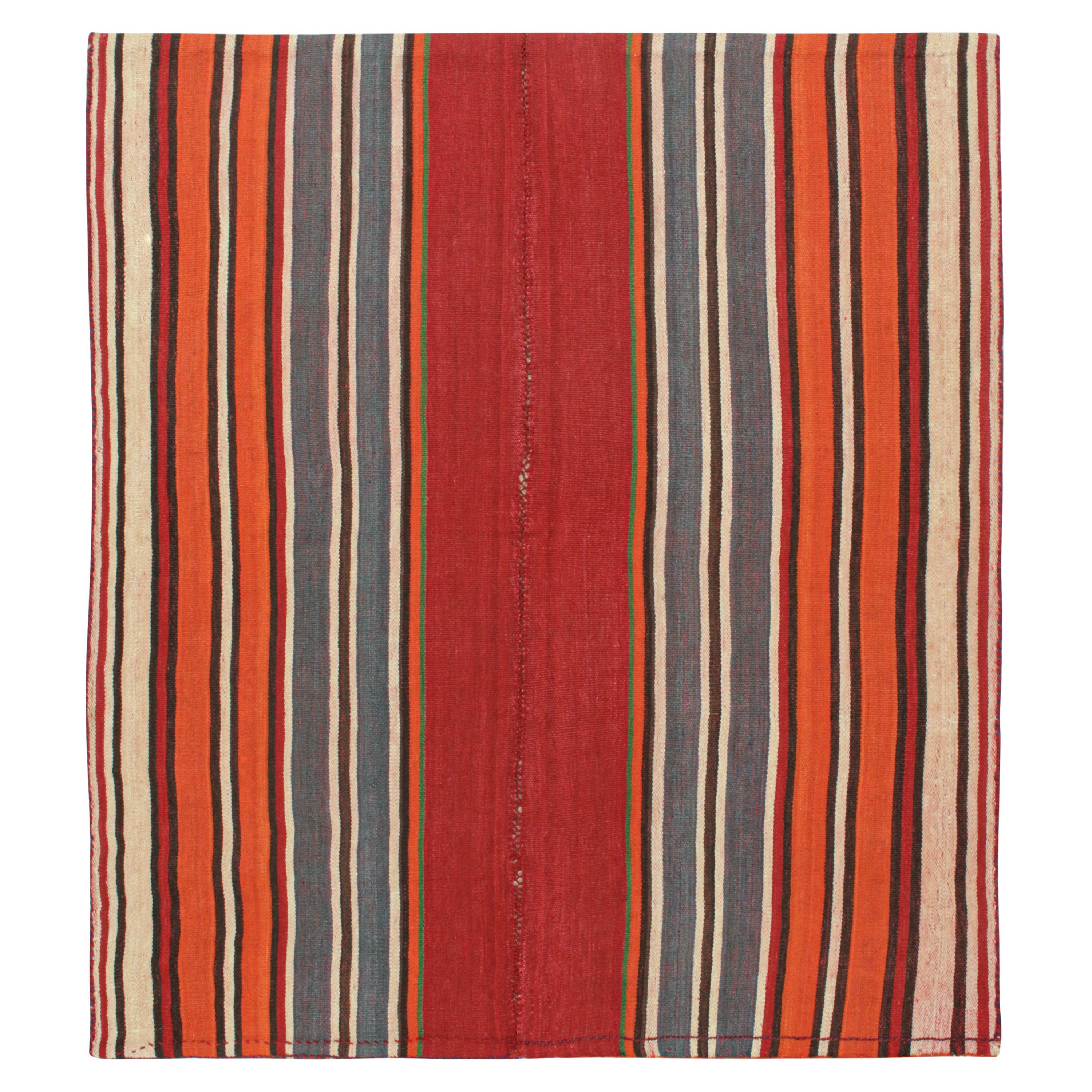 Qashqai Persischer Jajim-Kelim im Vintage-Stil mit mehrfarbigen Streifen von Rug & Kilim im Angebot