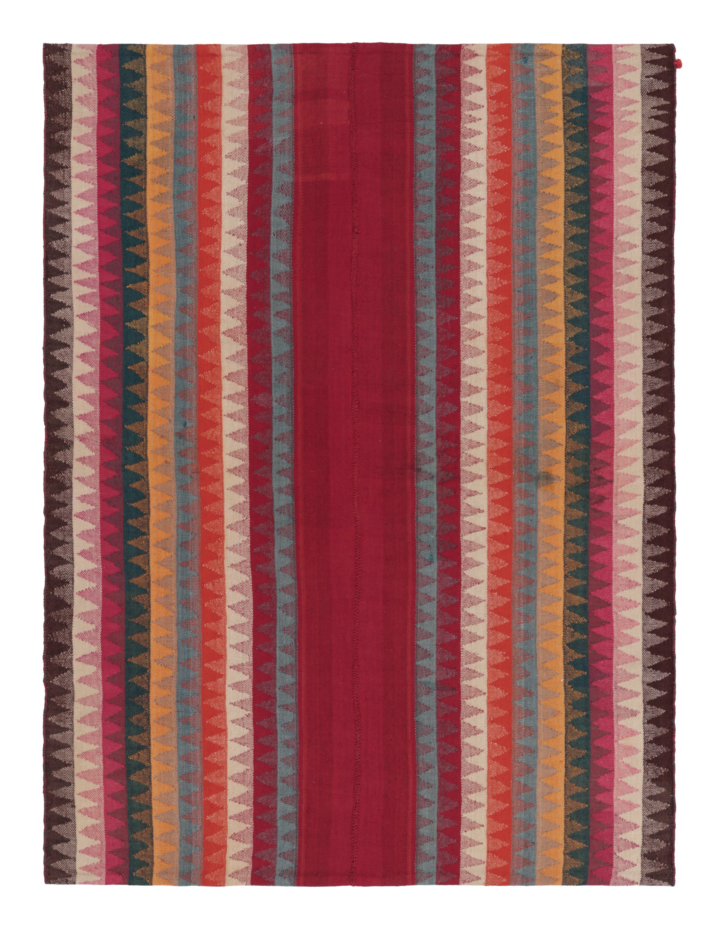 Kilim persiano vintage Qashqai nei toni del rosso, dell'arancio e del blu - Rug & Kilim in vendita
