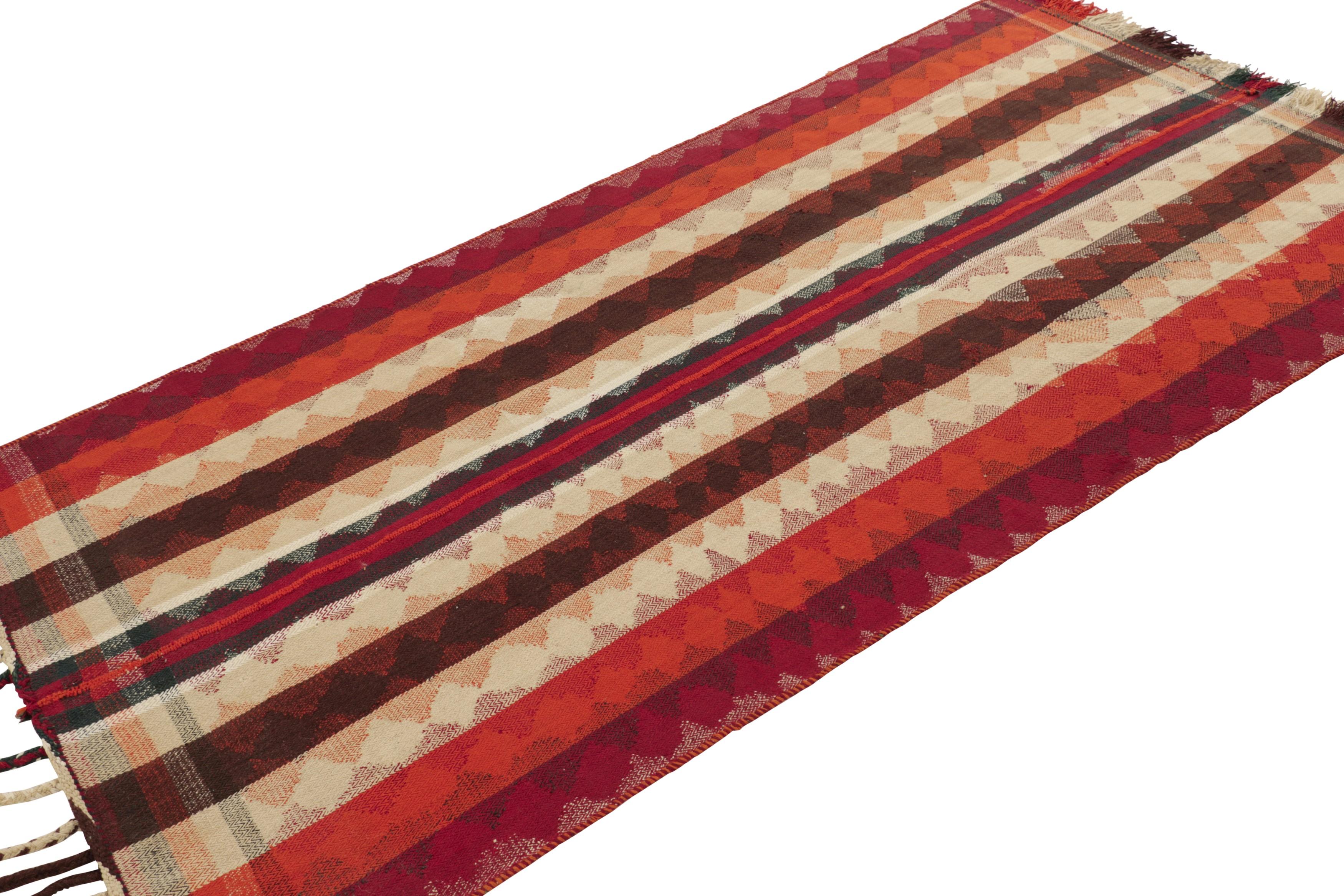 Kilim persa vintage Qashqai en rojo con rayas marrones, crema y óxido-Rug & Kilim Tejido a mano en venta