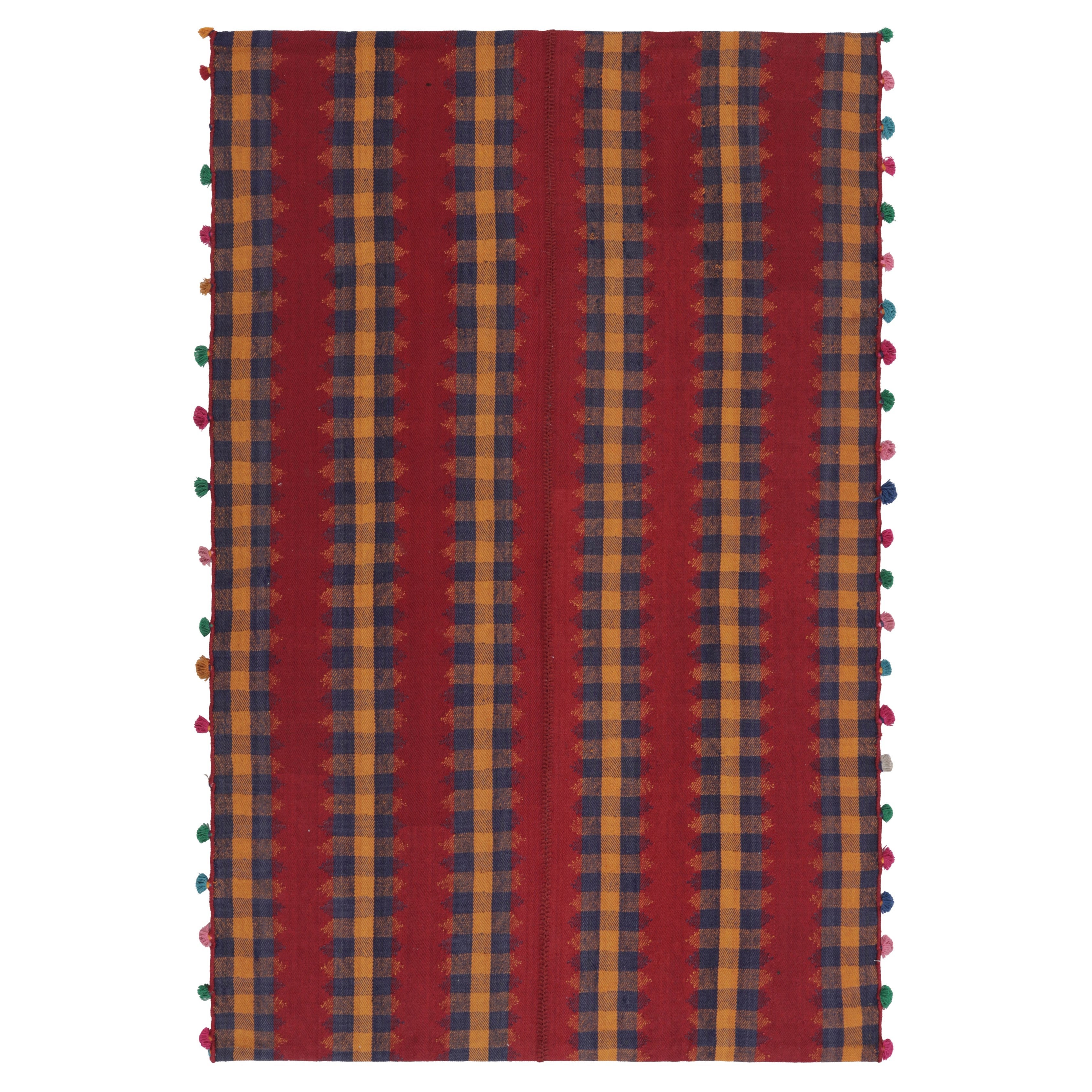 Kilim persa vintage Qashqai rojo con rayas marrones azul marino - Rug & Kilim en venta