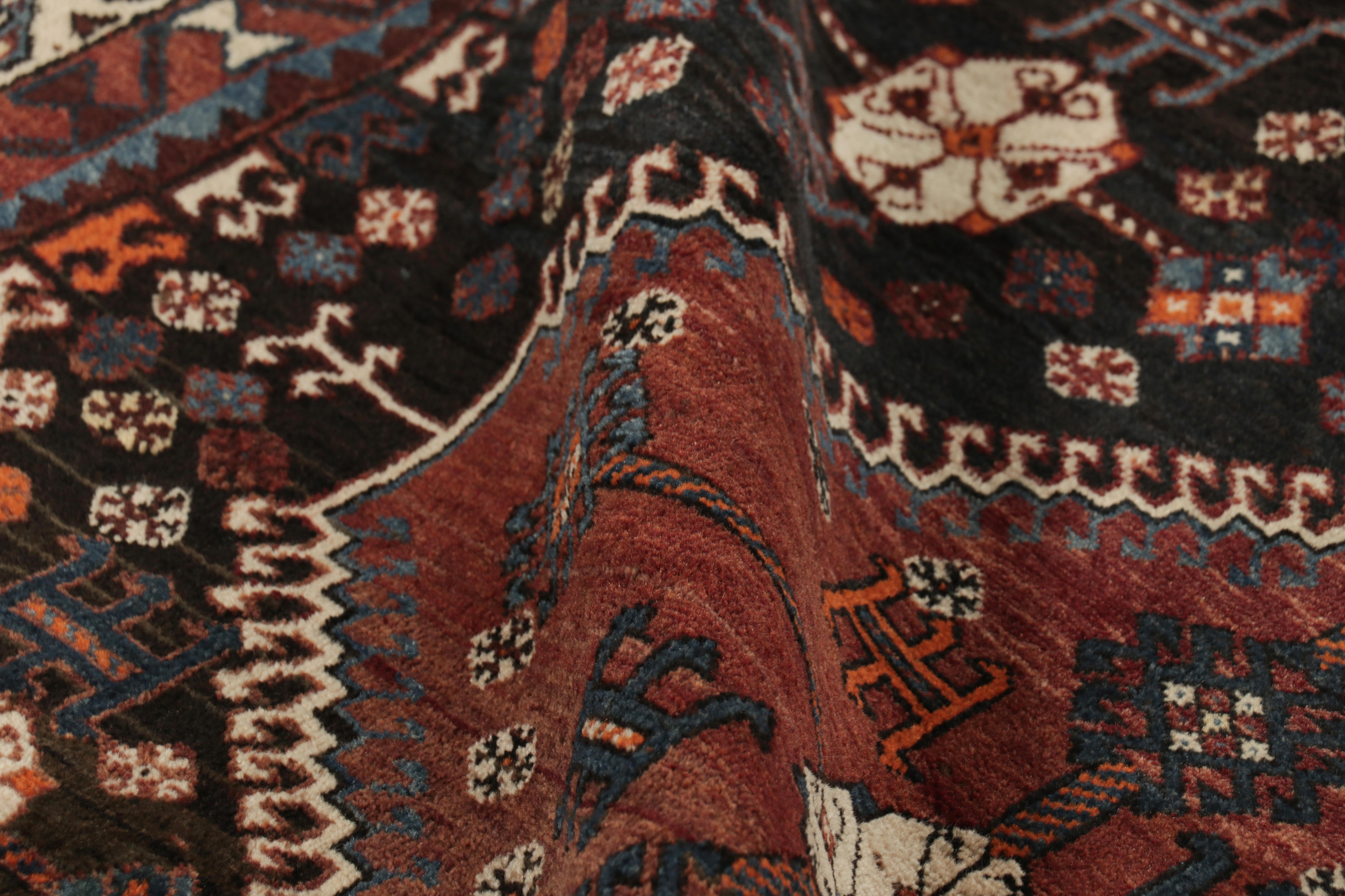 Lana Tappeto persiano vintage Qashqai nero con medaglioni - Rug & Kilim in vendita