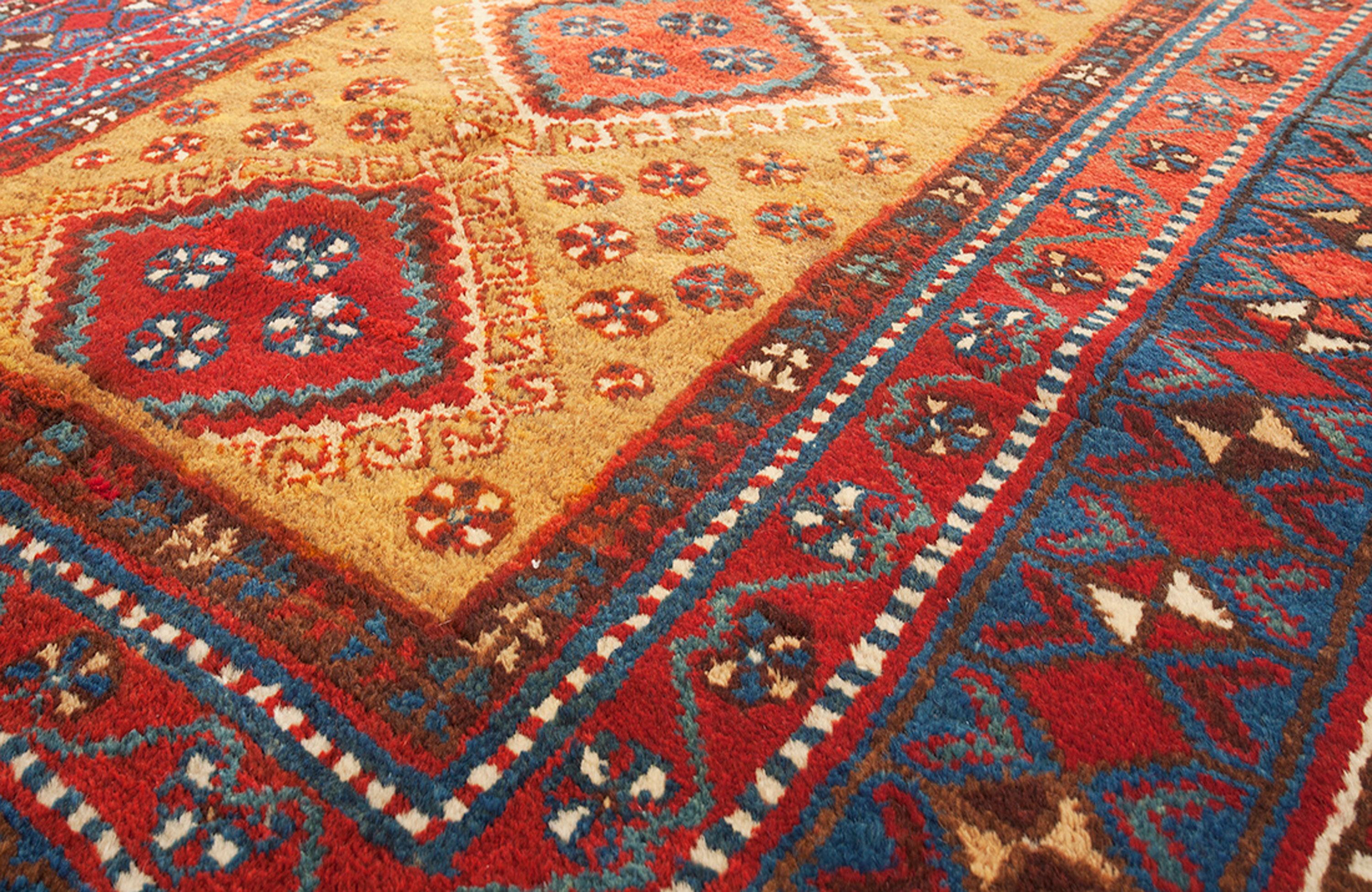 Tessuto Tappeto vintage Qashqai 268x122cm in vendita