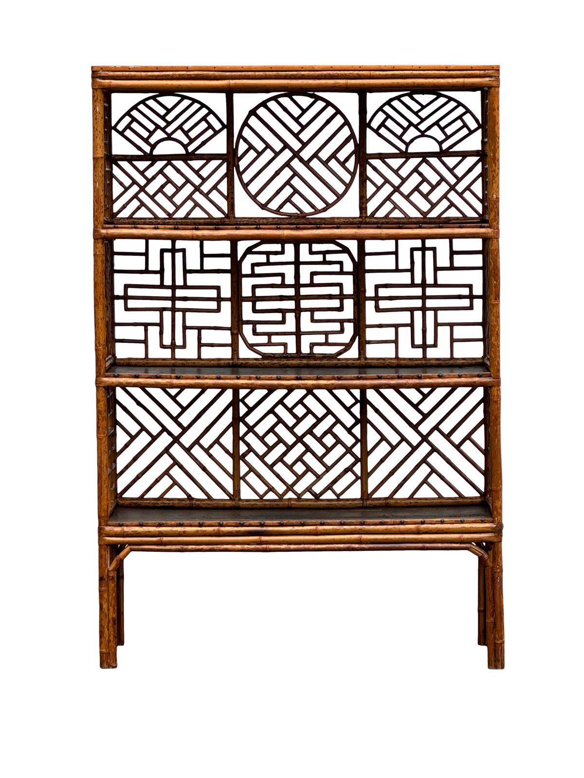 Cinese Libreria Etagere in bambù macchiato della dinastia Qing d'epoca in vendita