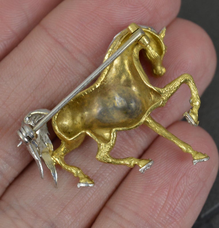Vintage Quality 18 Carat Gold Horse Brooch 1