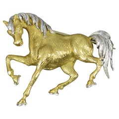 Vintage Quality 18 Carat Gold Horse Brooch