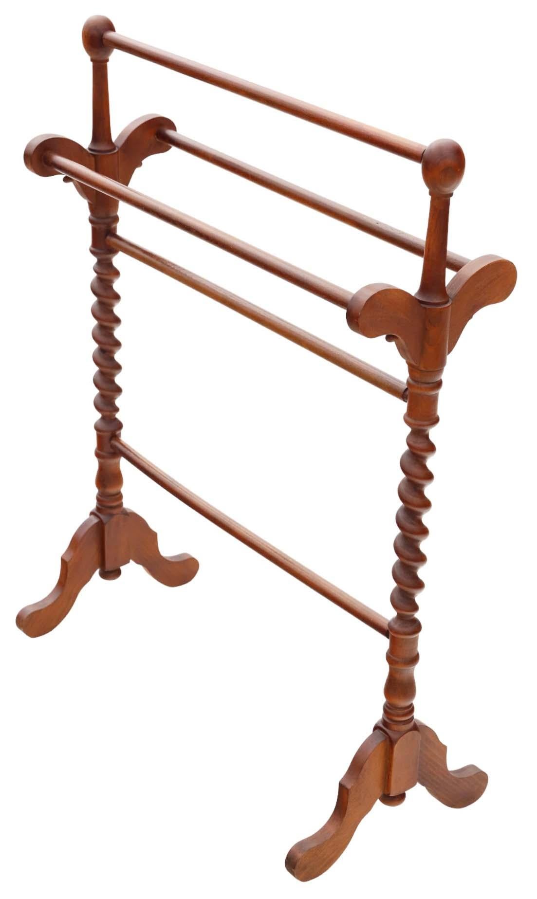 Vintage quality beech barley twist towel rail stand In Good Condition In Wisbech, Cambridgeshire
