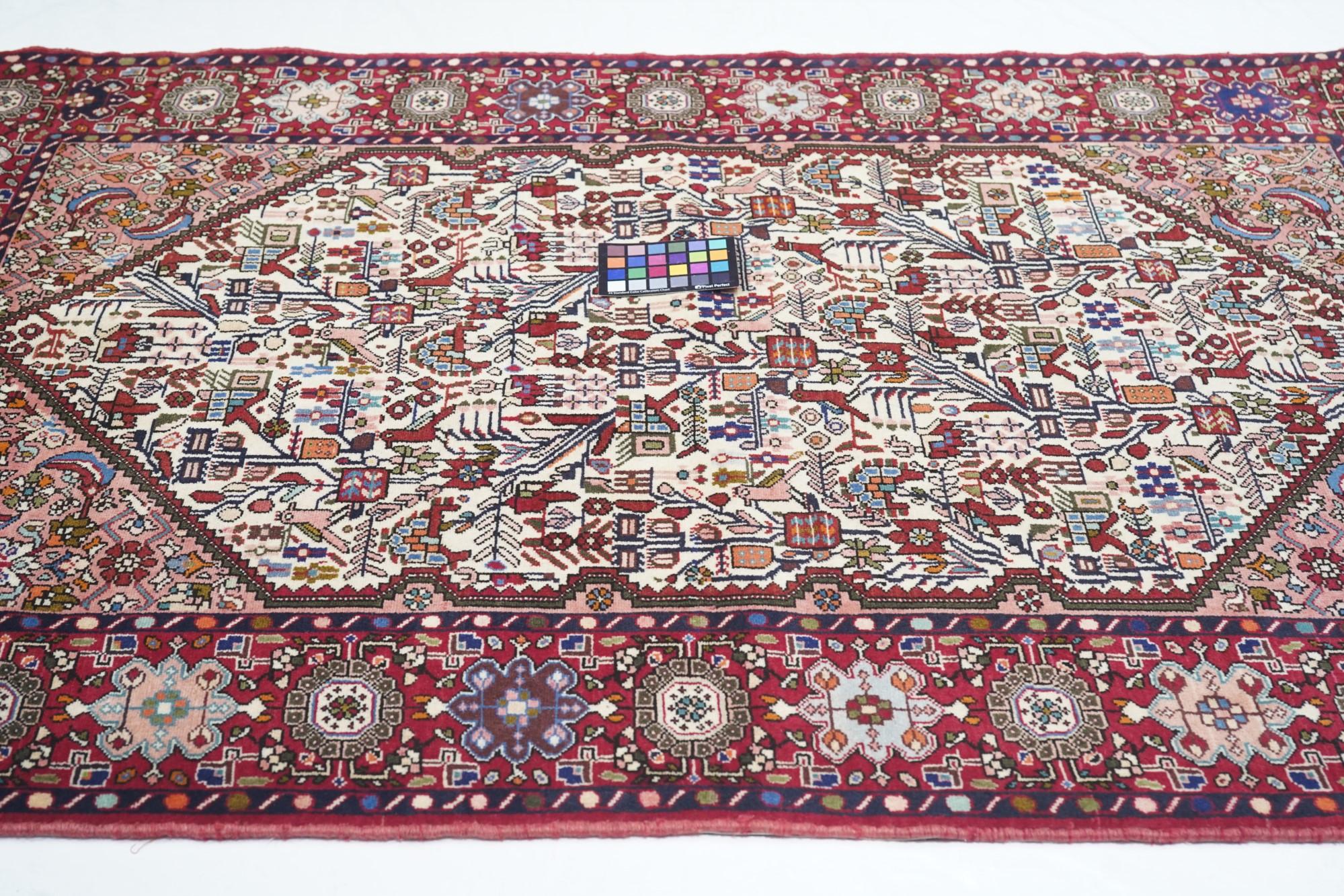 Vintage Quashkai Rug For Sale 3