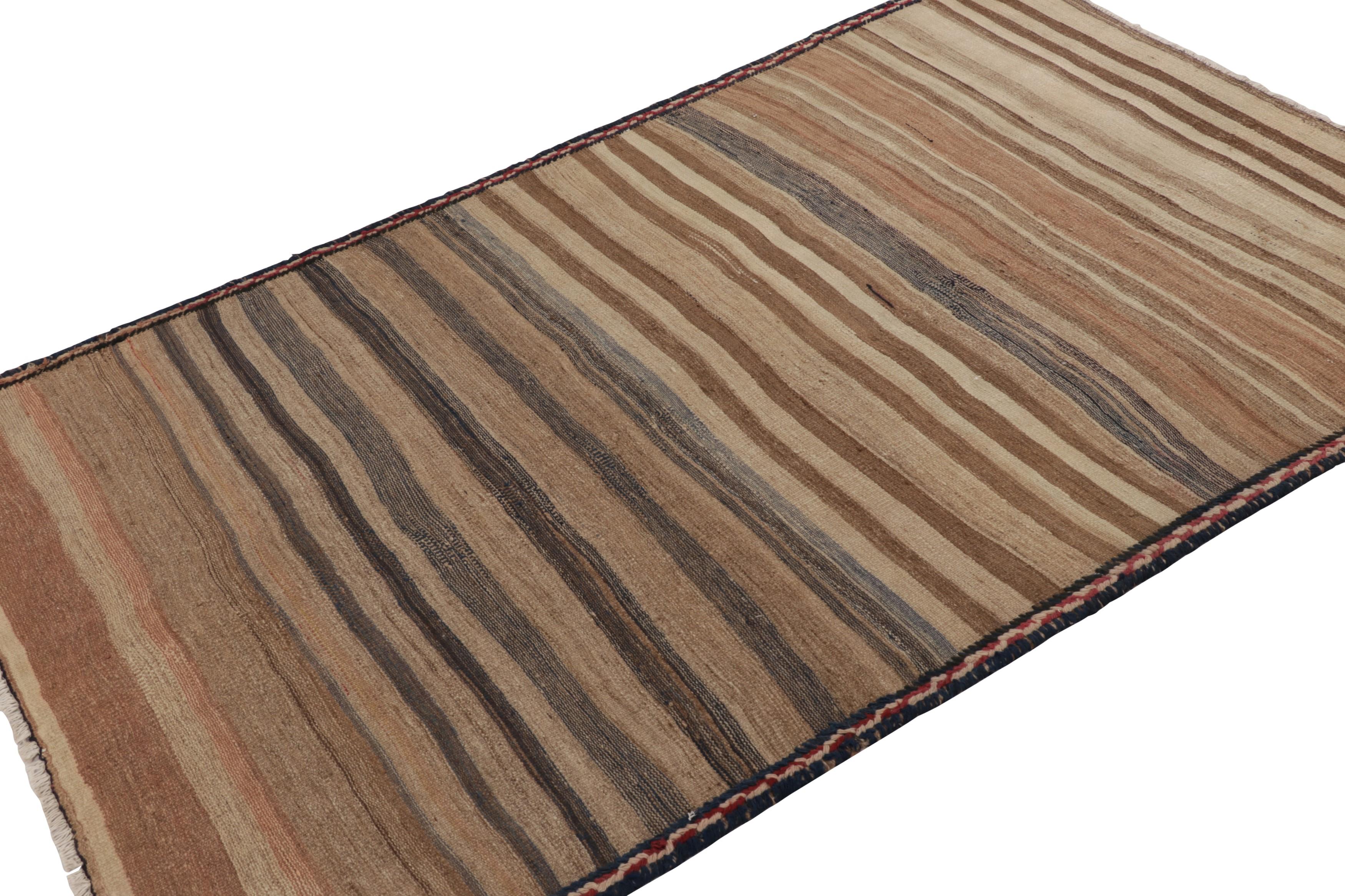 Vintage Quchan Persian Kilim Rug, Polychromatic Stripes - Rug & Kilim In Good Condition For Sale In Long Island City, NY