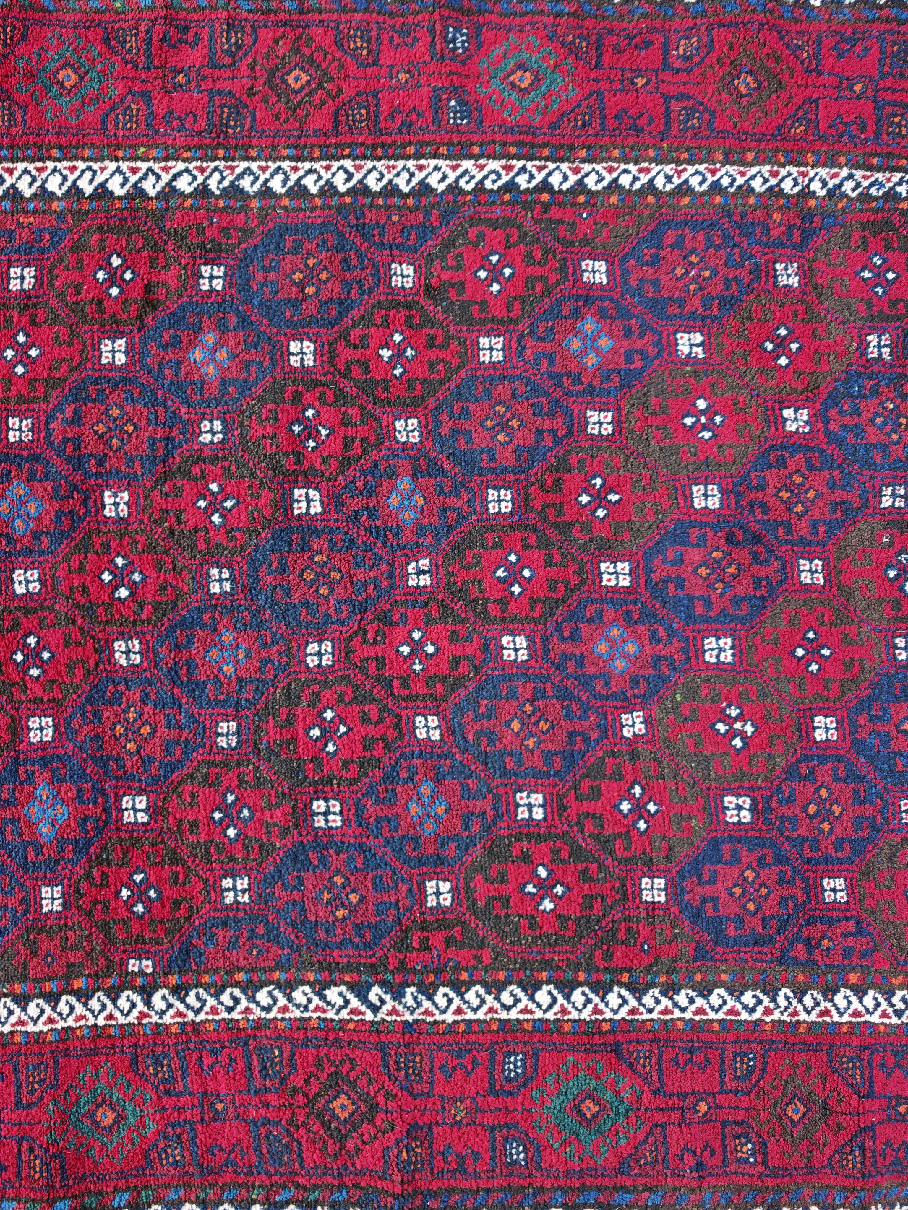 Vintage Quchan Rug hand-woven by Kurdish tribes, 1940s (Mitte des 20. Jahrhunderts) im Angebot