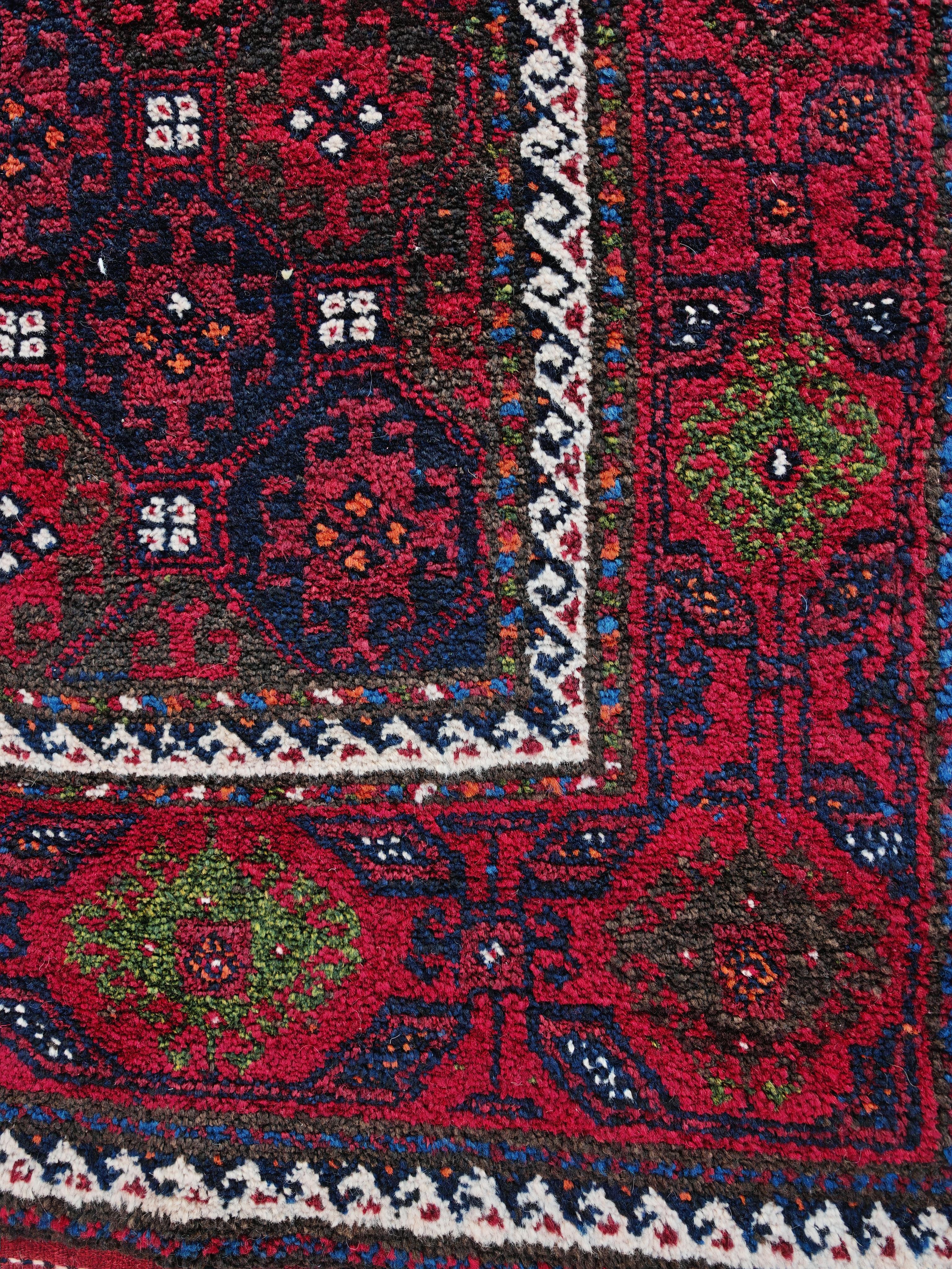 Vintage Quchan Rug hand-woven by Kurdish tribes, 1940s im Angebot 2