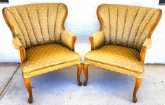 Coppia di poltrone con spalliera Queen Anne d'epoca