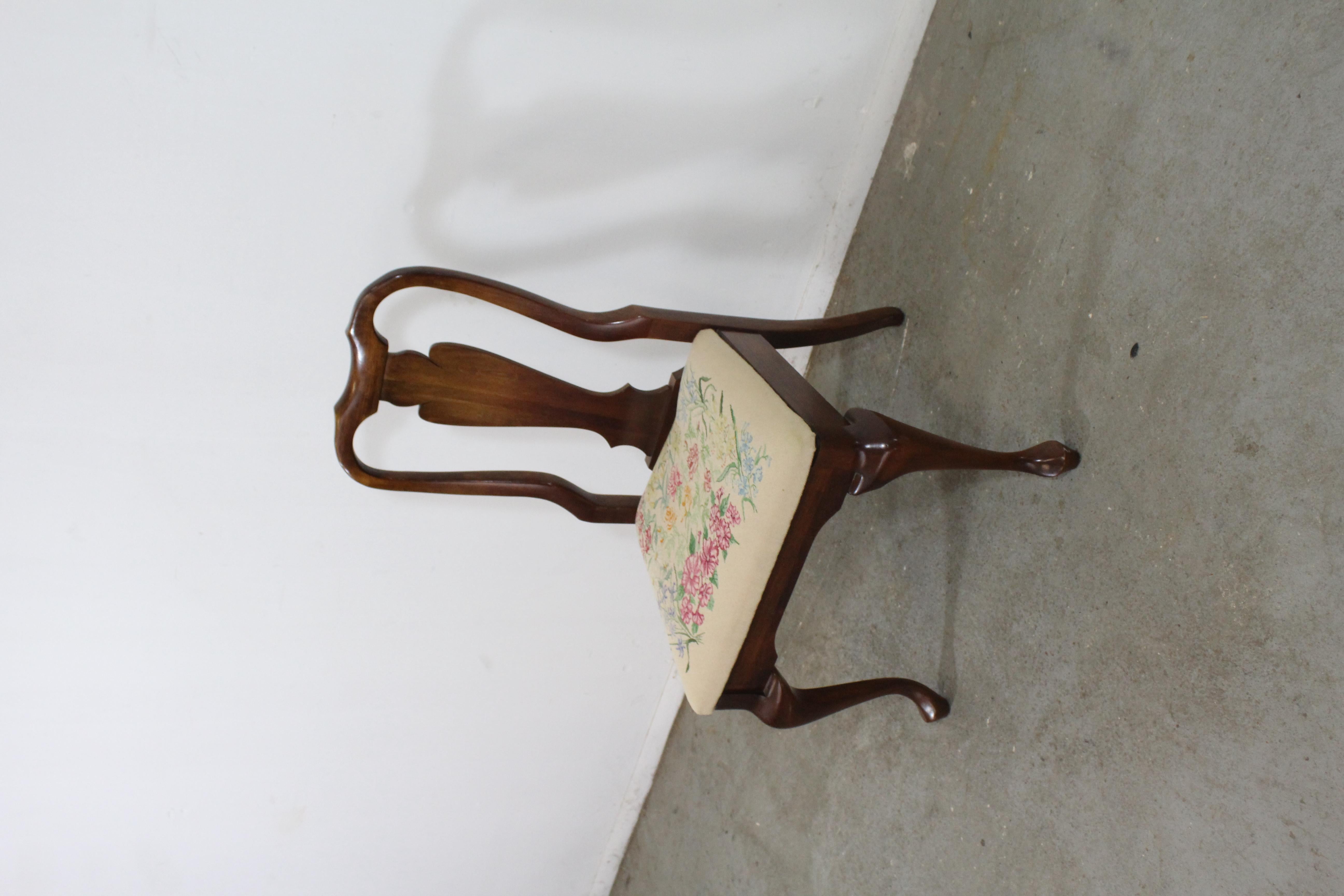 Vintage Queen Anne Cherry Floral Dining Side Chair 10