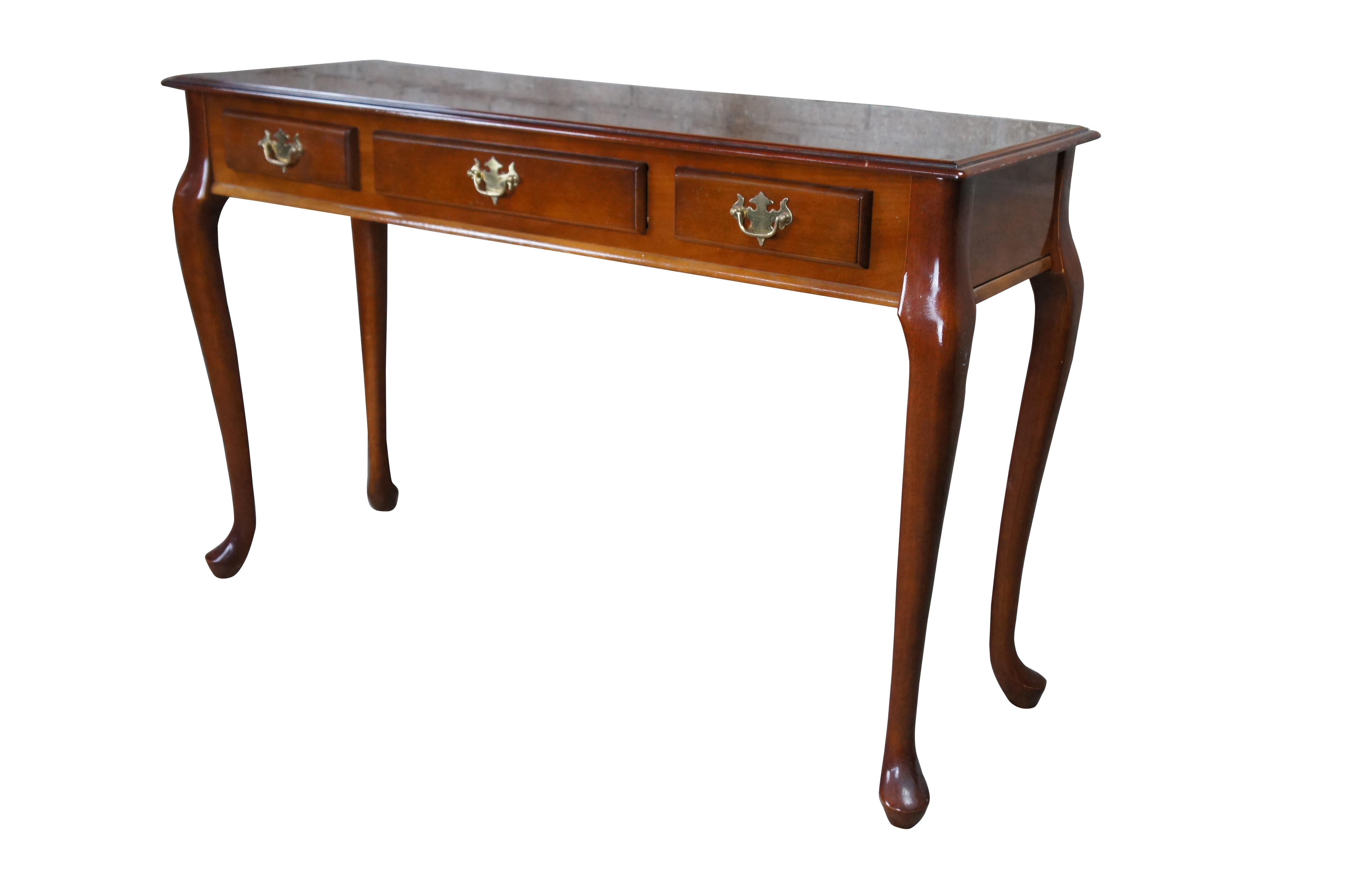 Vintage Queen Anne Cherry Rectangular Sideboard Buffet Sofa Console Table 48