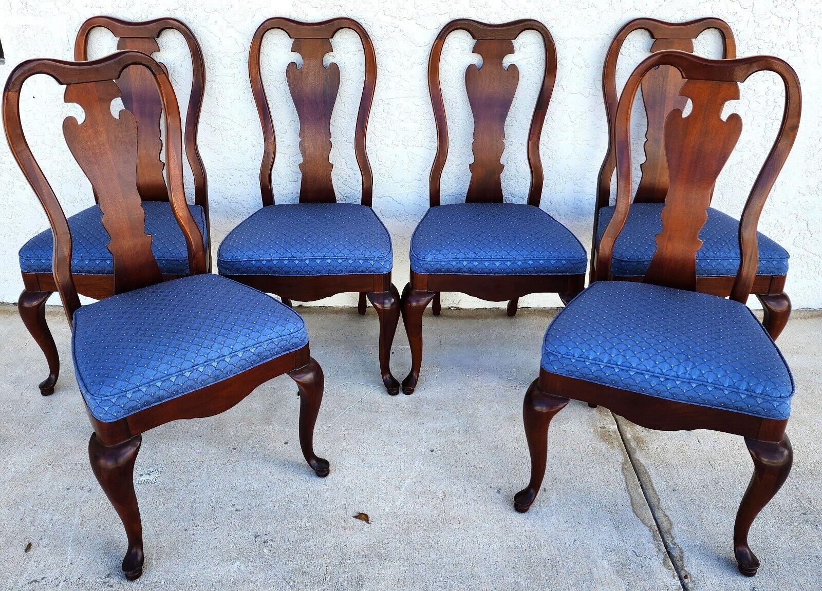 Offering one of our recent Palm Beach Estate Fine Furniture Acquisitions of A 
Set of 6 Vintage Queen Anne mahogany dining chairs 

Approximate Measurements in Inches
40