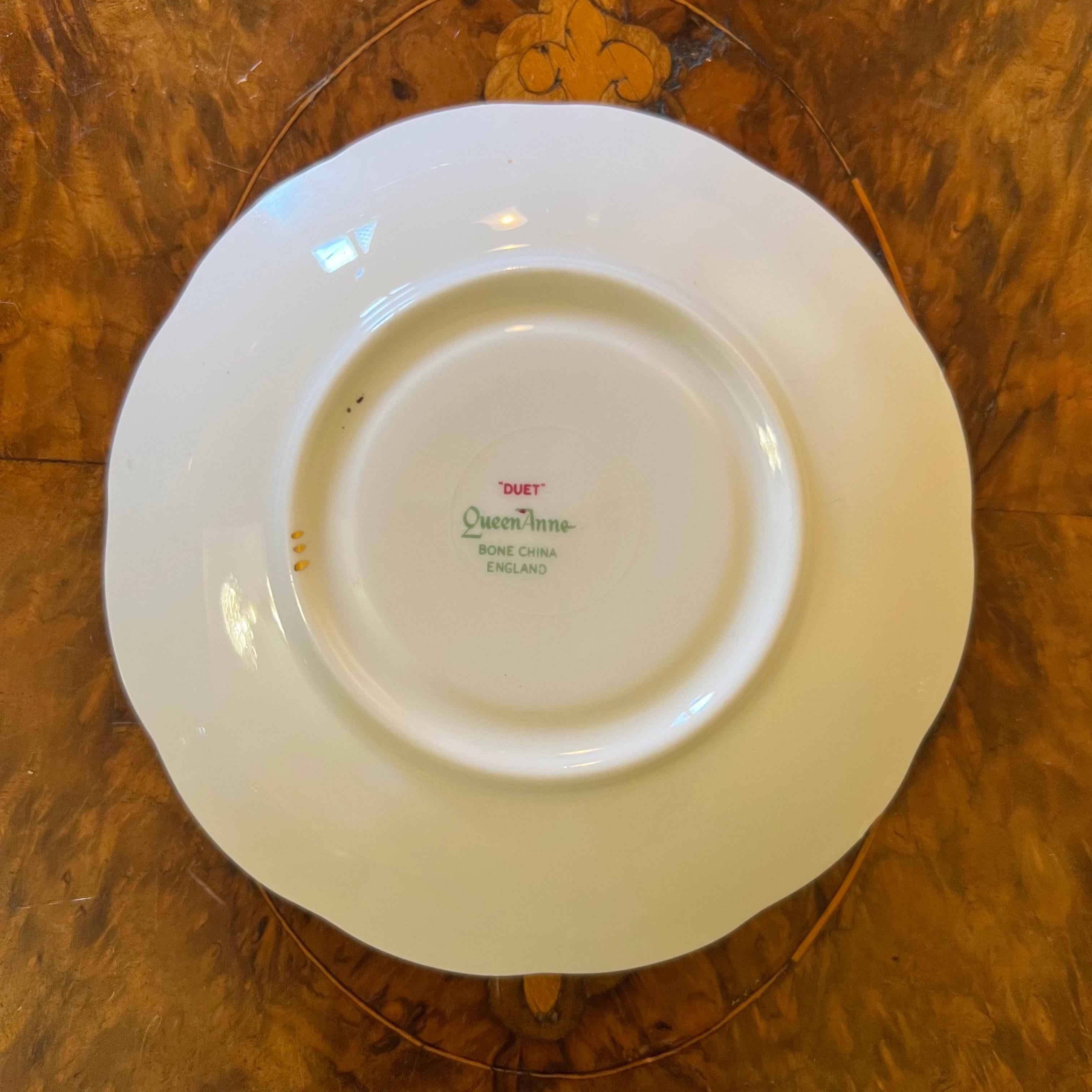 Vintage Queen Anne Duet Saucer In Good Condition For Sale In EDENSOR PARK, NSW