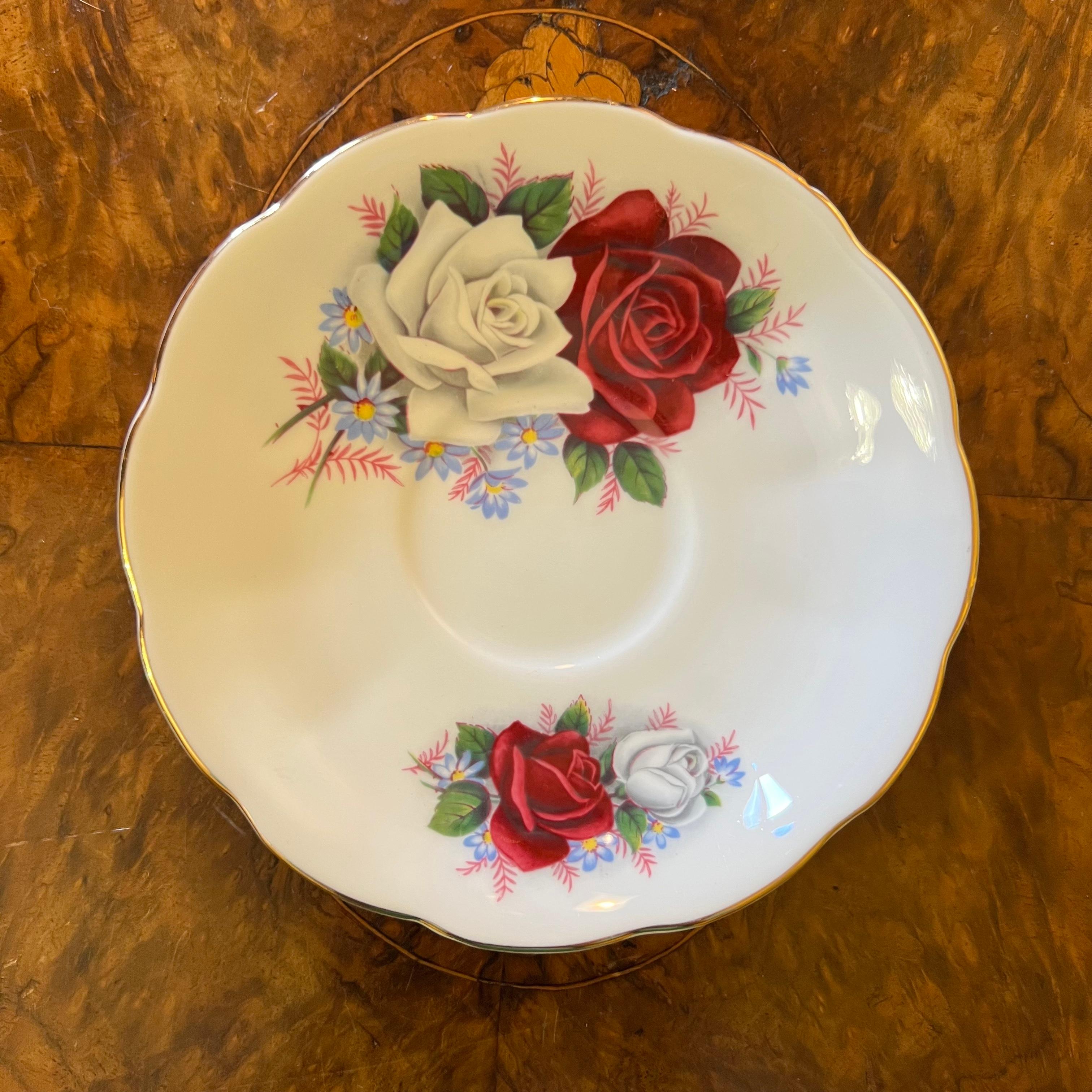 20th Century Vintage Queen Anne Duet Saucer For Sale