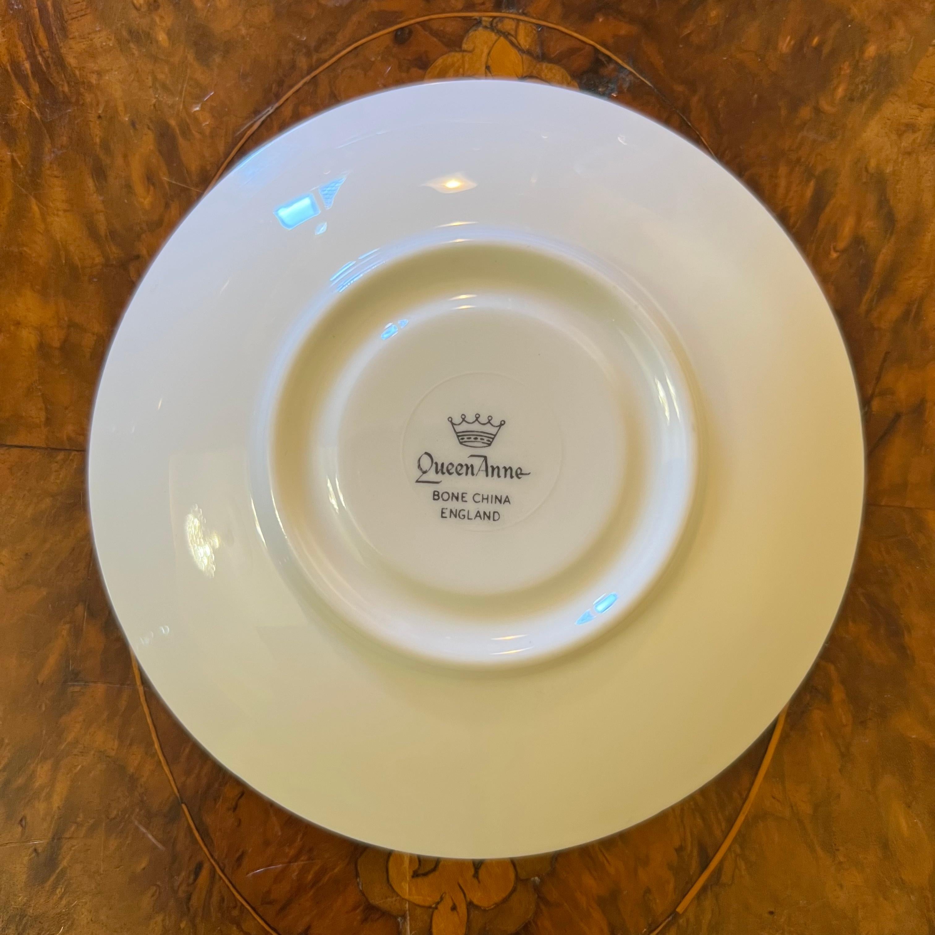 Vintage Queen Anne Duet Tea Cup Trio Set For Sale 2