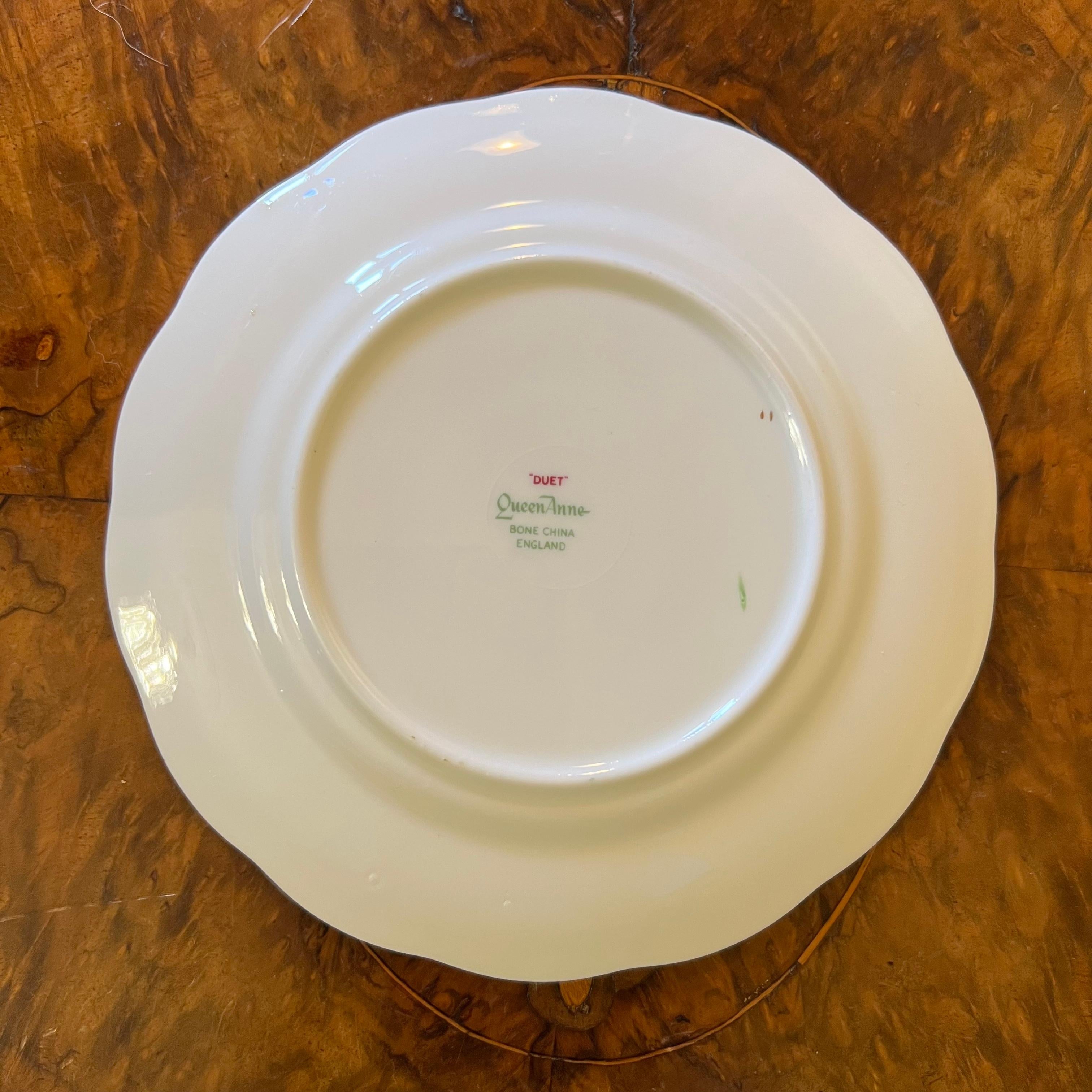 Vintage Queen Anne Duet Tea Cup Trio Set For Sale 4