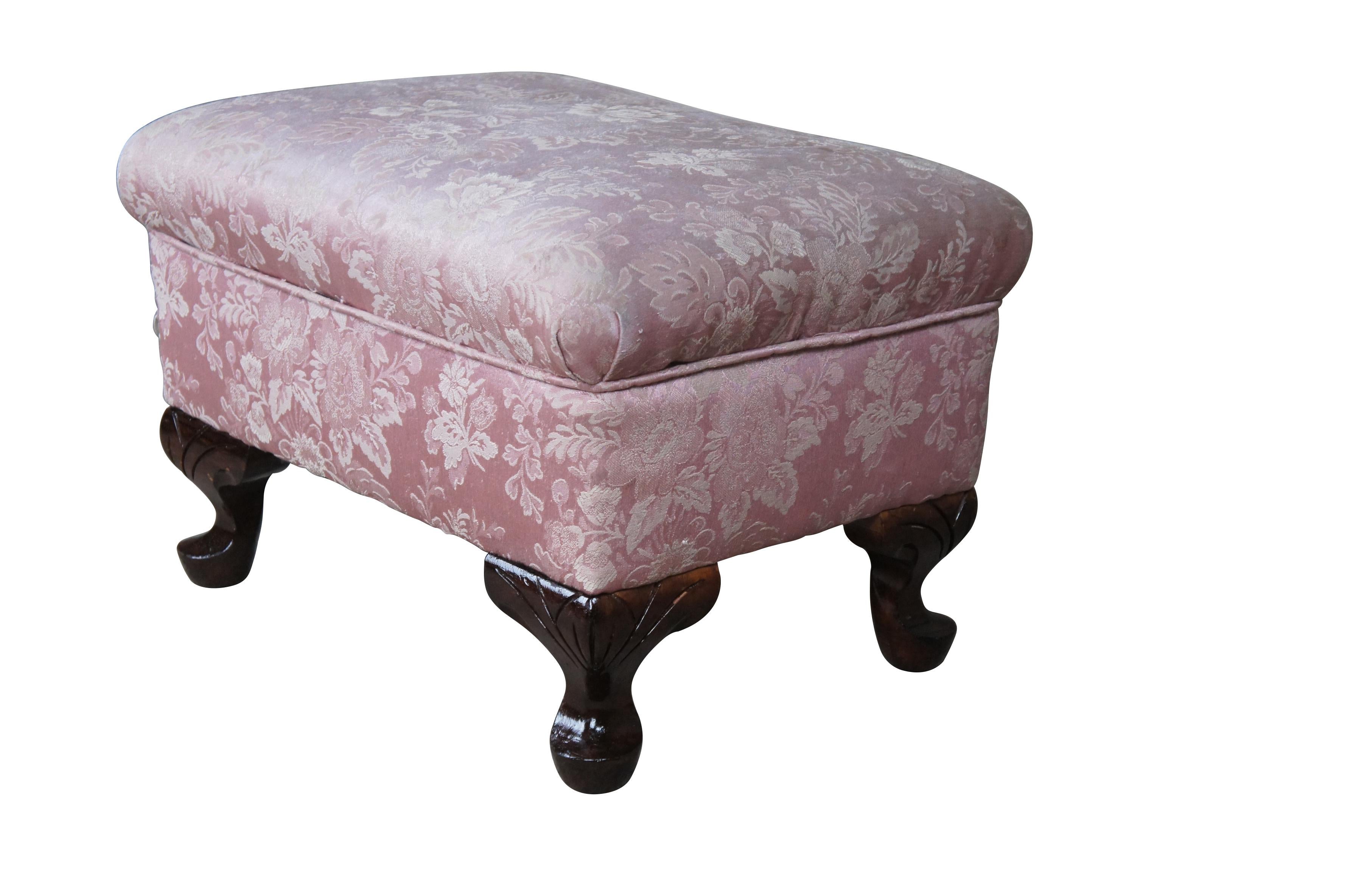 Vintage Queen Anne Floral Upholstered Walnut Ottoman Foot Stool Vanity Pouf Pink In Good Condition In Dayton, OH