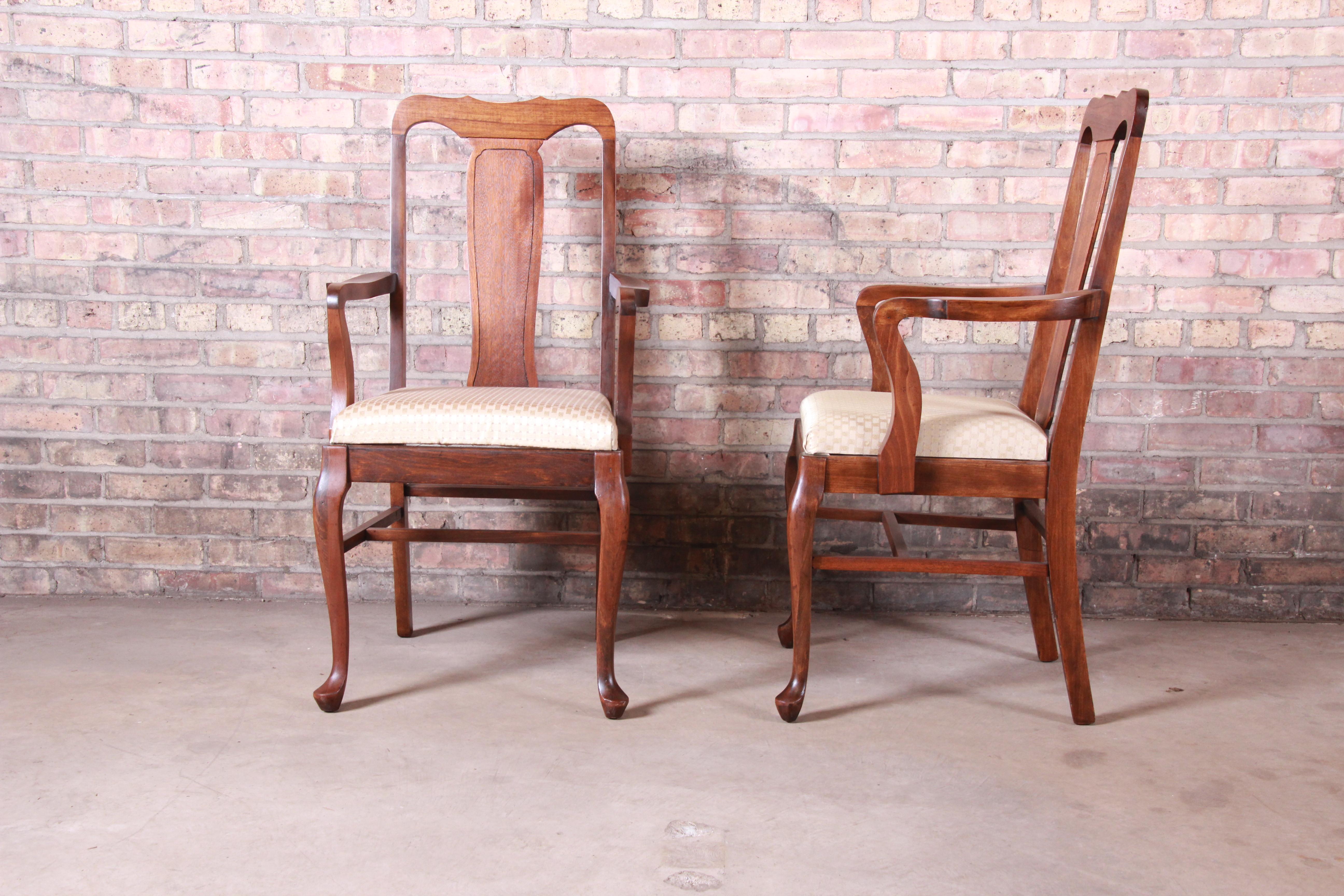 Vintage Queen Anne Mahogany Armchairs, Pair 1