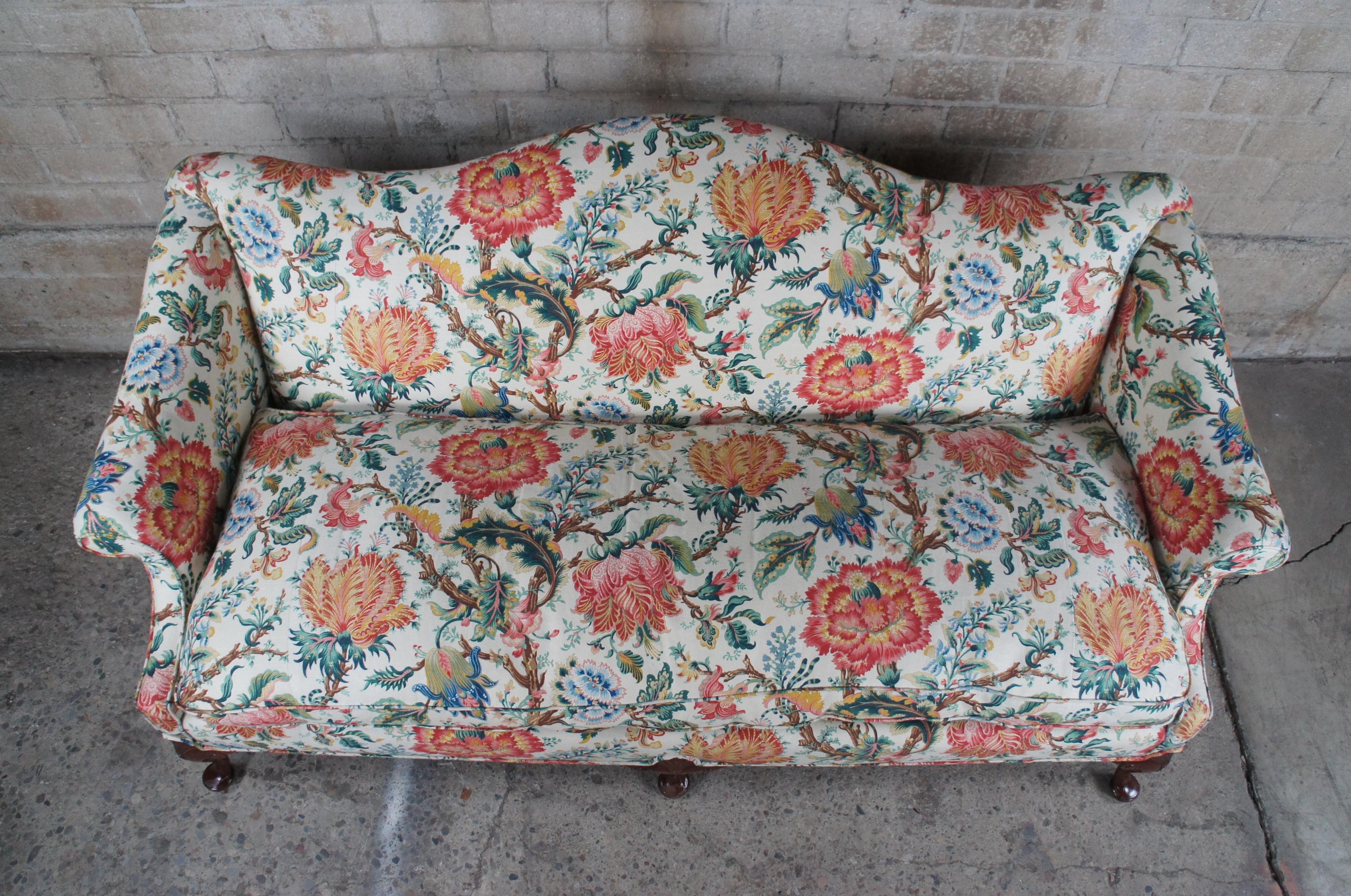 queen anne couch