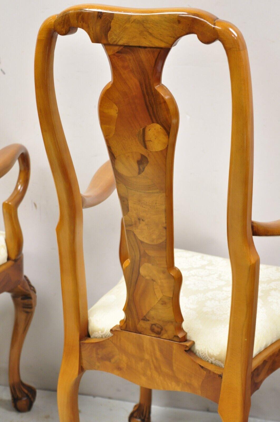 Paire de fauteuils italiens vintage de style Queen Anne en broussin avec incrustations florales en vente 5