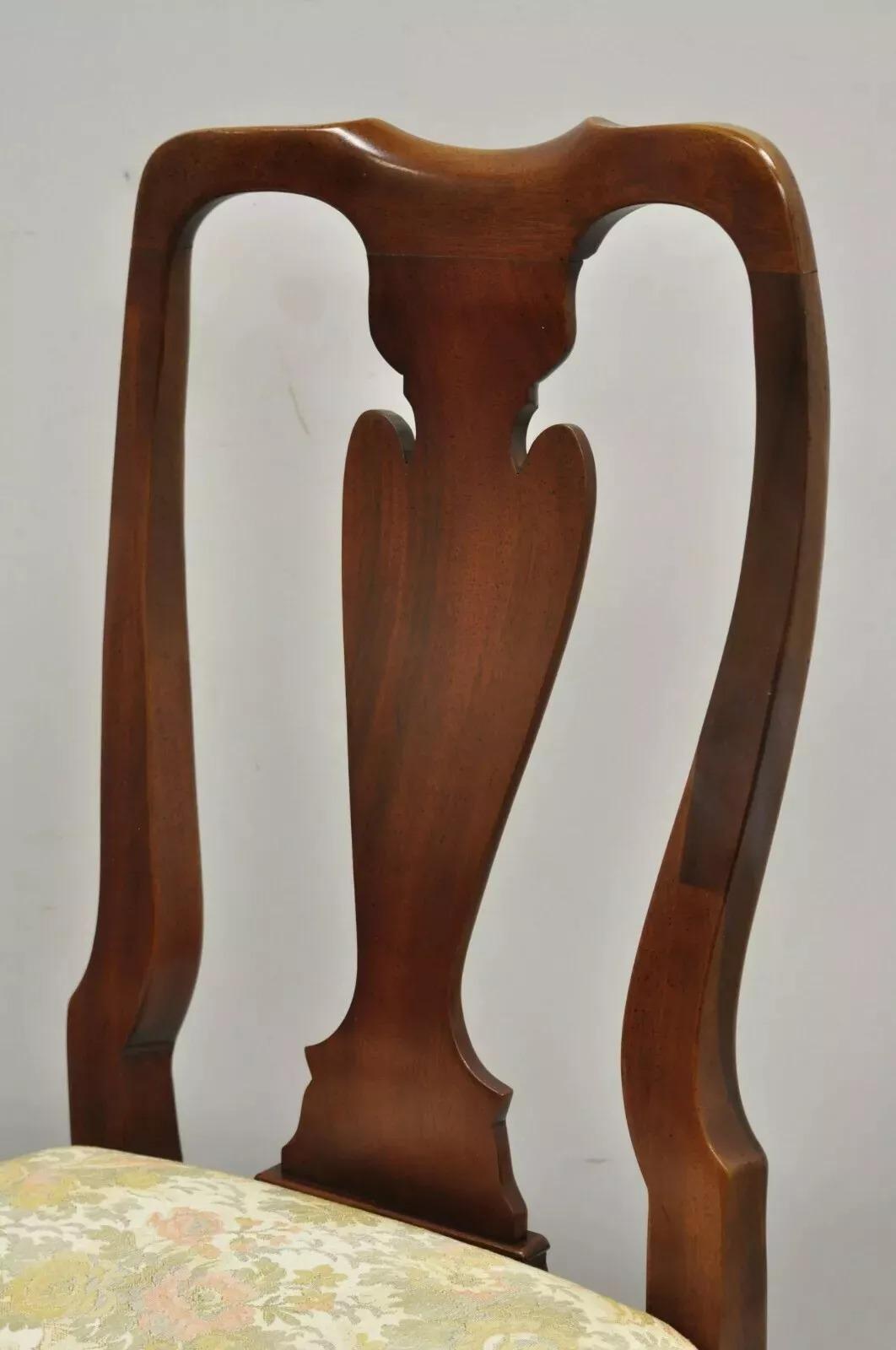 Vintage Queen Anne Style Stretcher Base Cherry Wood Dining Side Chairs - a Pair In Good Condition For Sale In Philadelphia, PA