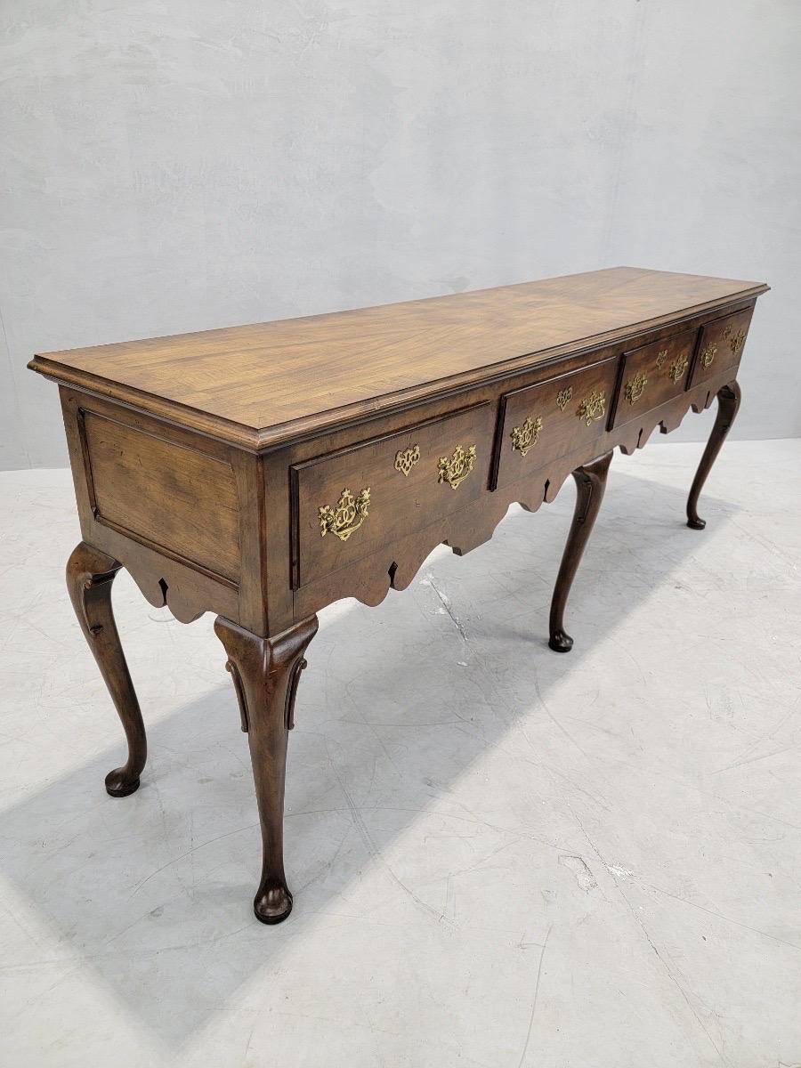 20th Century Vintage Queen Anne Style Walnut Console Table/Sideboard by Baker Furniture Co. For Sale
