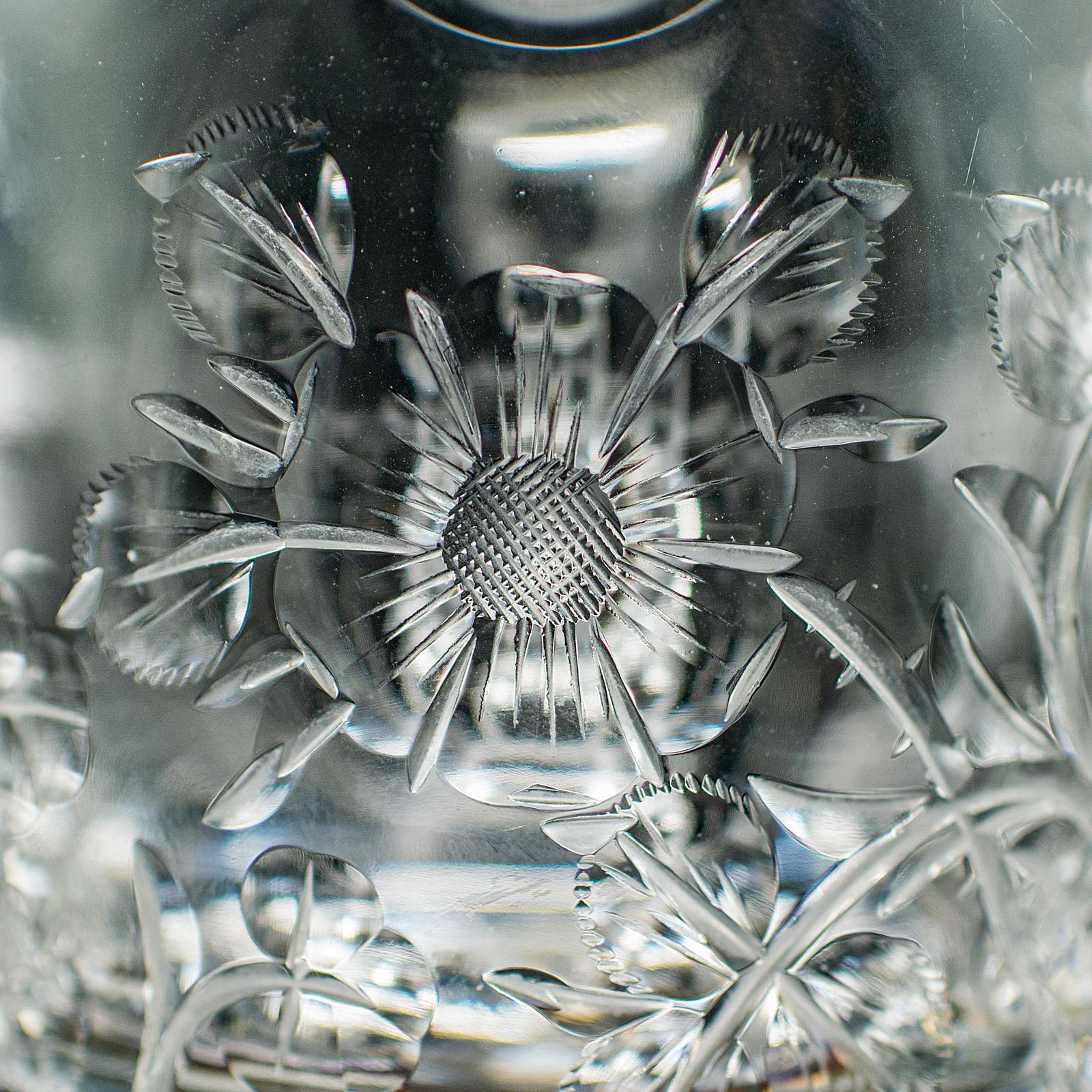 Vintage Krug zur Krönung von Königin Elisabeth II., Englisch, Glas, Kognakkrug, 1953 im Angebot 3