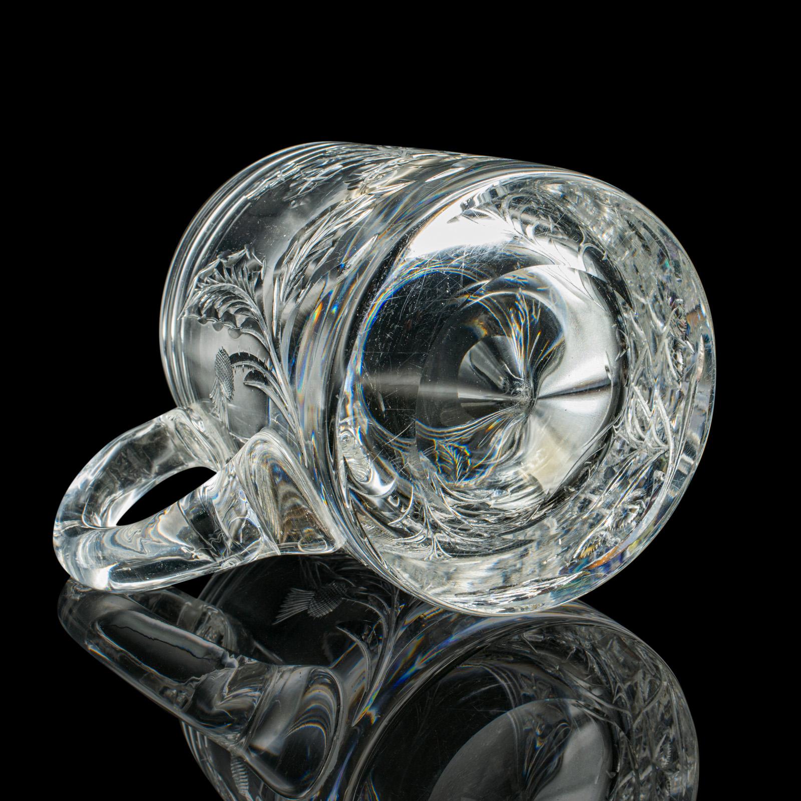 Vintage Krug zur Krönung von Königin Elisabeth II., Englisch, Glas, Kognakkrug, 1953 (Geschliffenes Glas) im Angebot