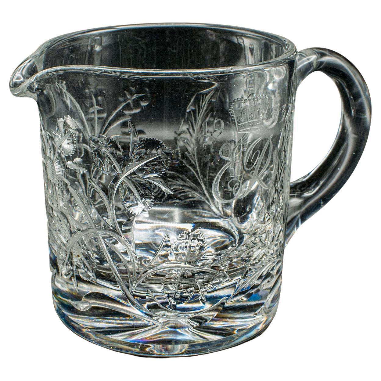 Vintage Krug zur Krönung von Königin Elisabeth II., Englisch, Glas, Kognakkrug, 1953