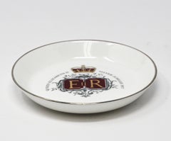 Porzellanteller zum Silberjubiläum von Königin Elisabeth II.:: 1977
