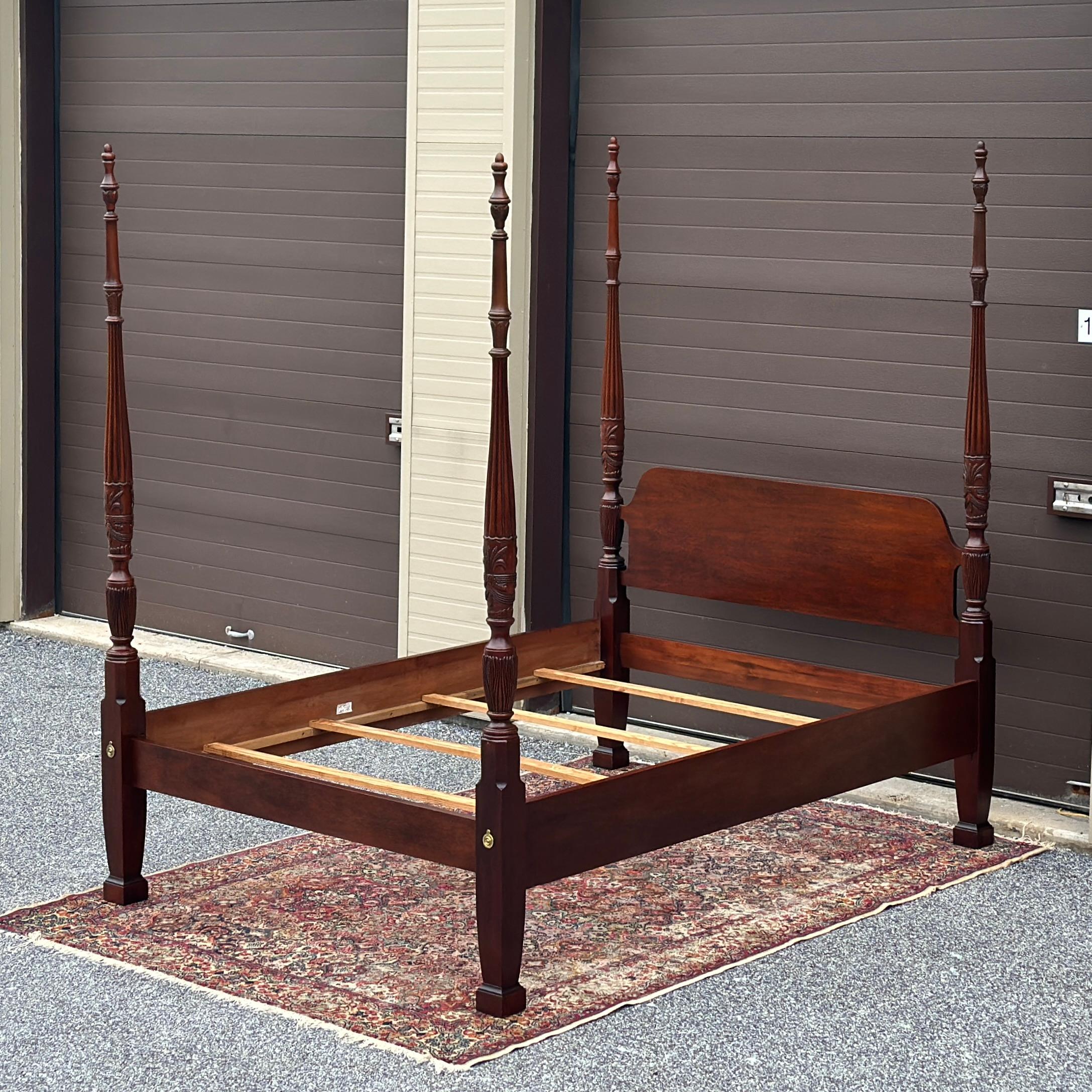 Cama con cuatro postes Vintage Queen Size Thomasville Mahogany Collection Carved Rice 8
