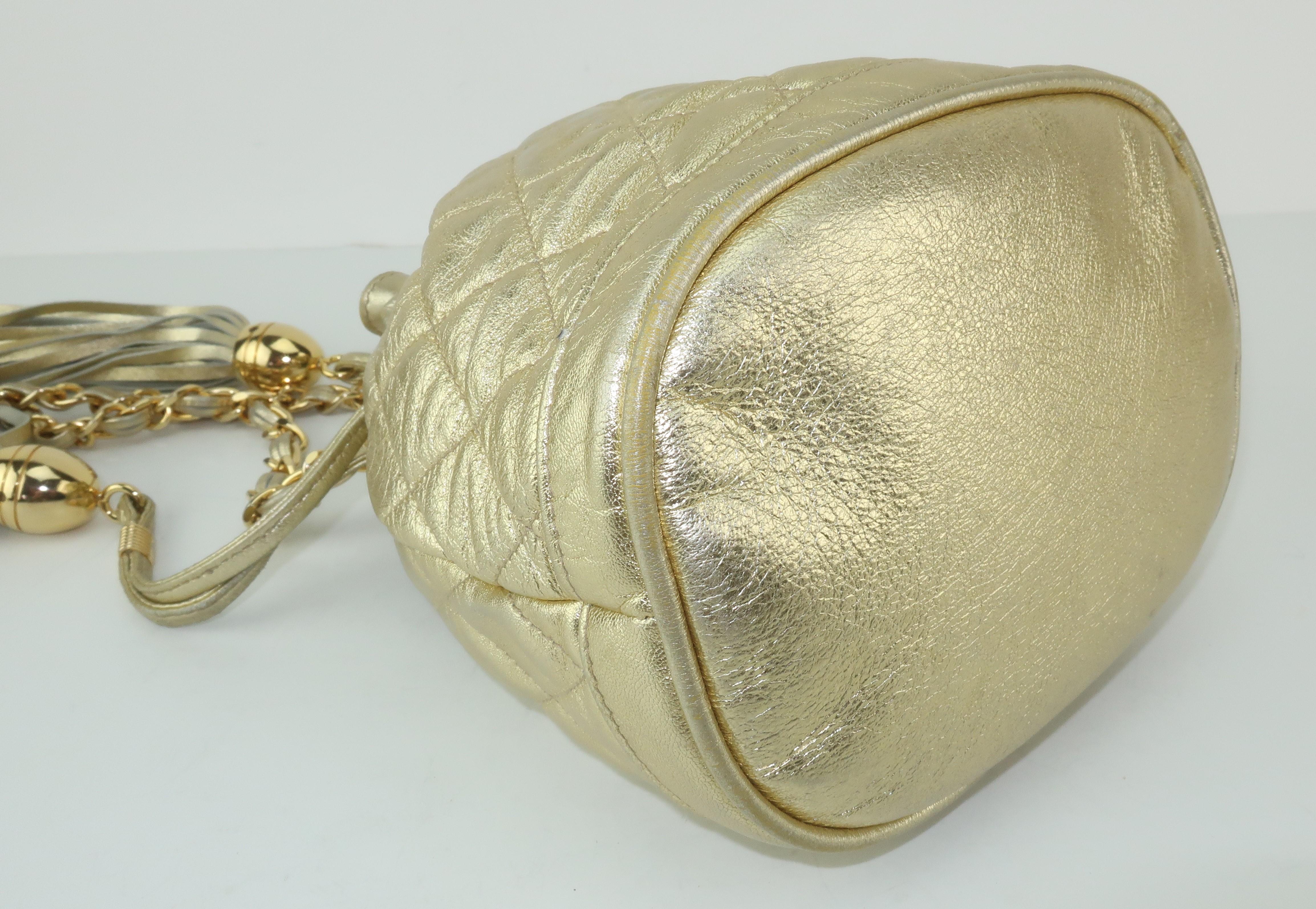 Vintage Quilted Gold Leather Hobo Handbag With Chain Handle 1