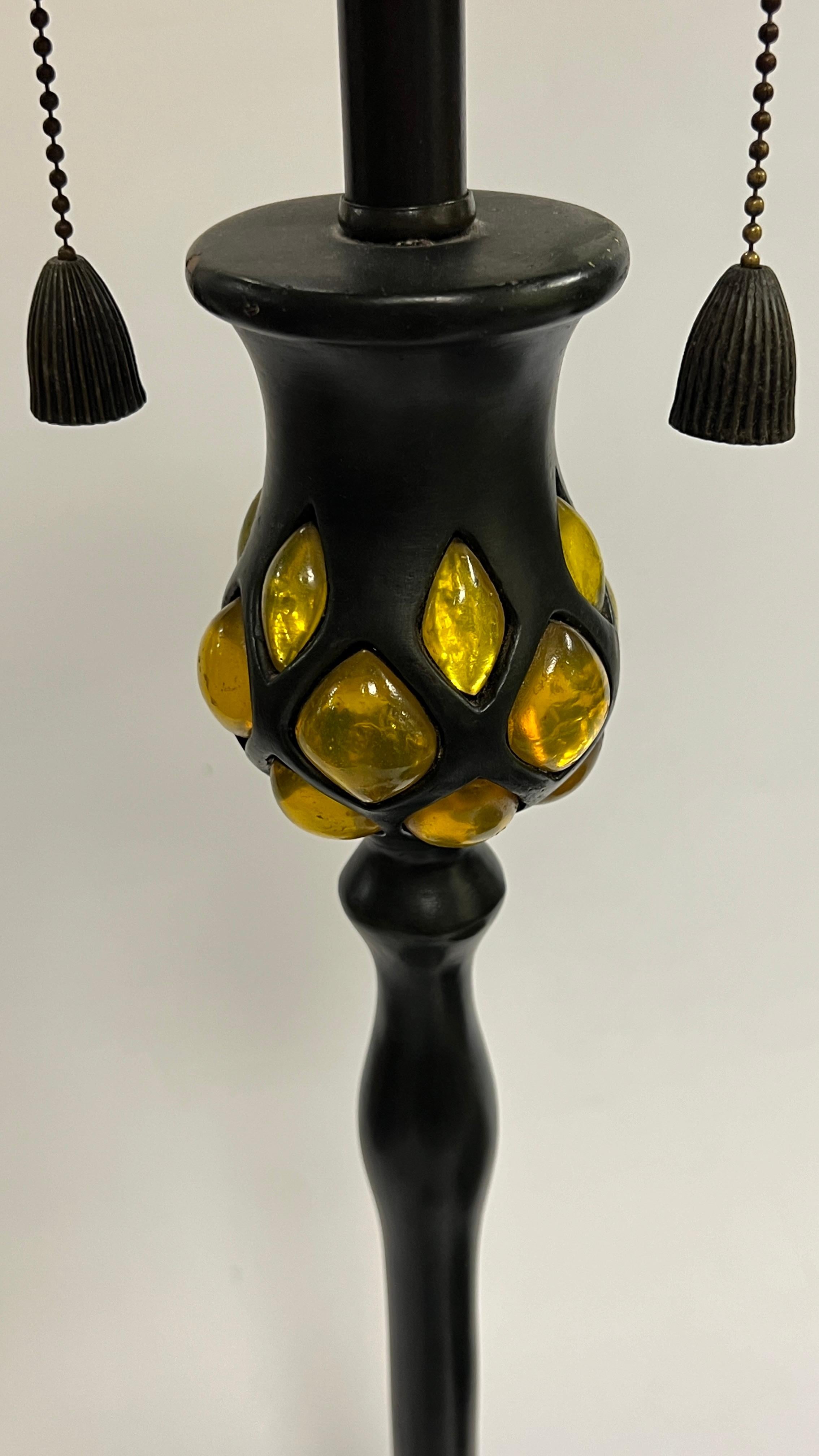 Glass Vintage Quoizel Table Lamp in Tiffany Arts and Crafts Style