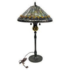Vintage Quoizel Table Lamp in Tiffany Arts and Crafts Style