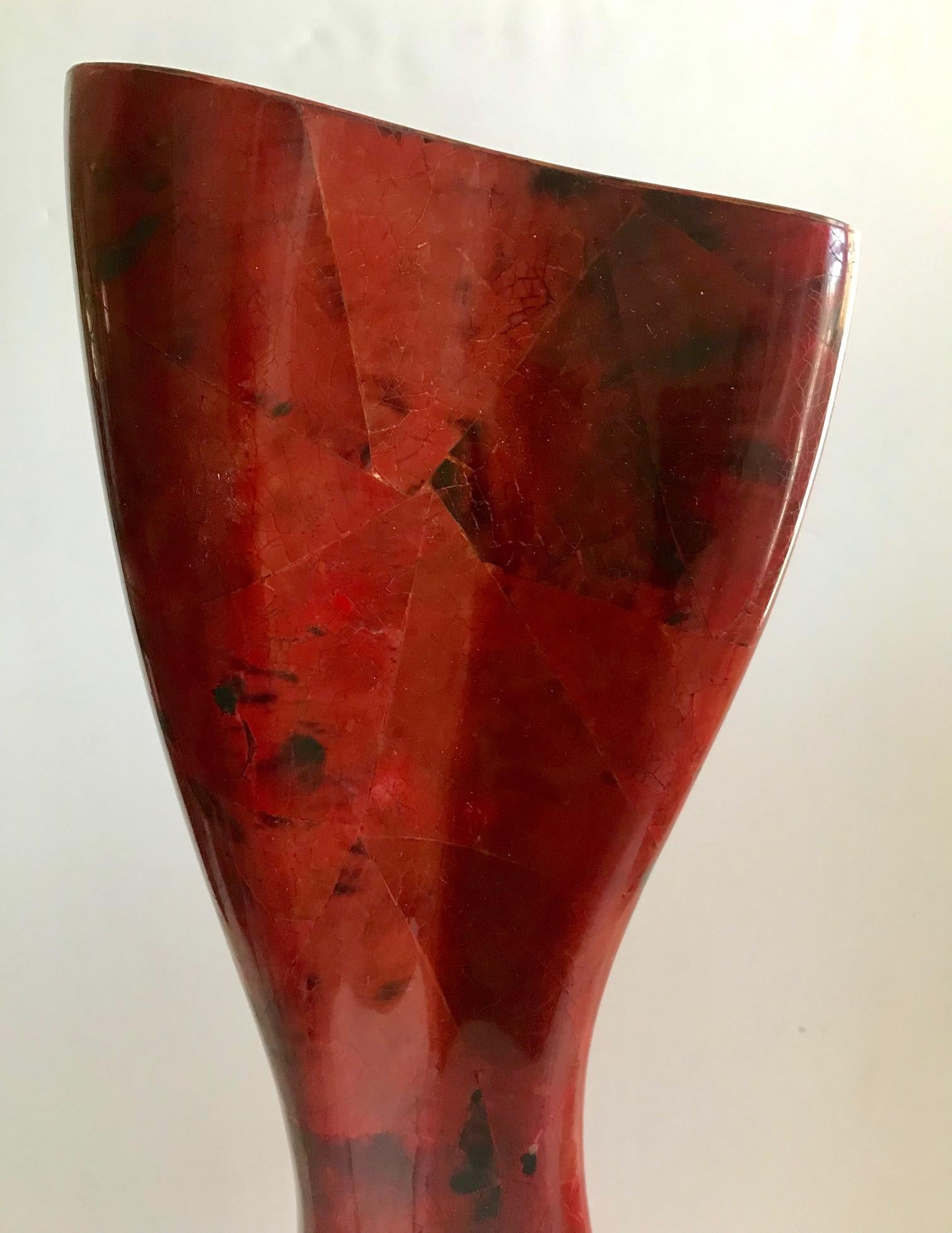 French Vintage R & Y Augousti Sculptural Mosaic Vase in Exotic Red and Black Pen-Shell For Sale
