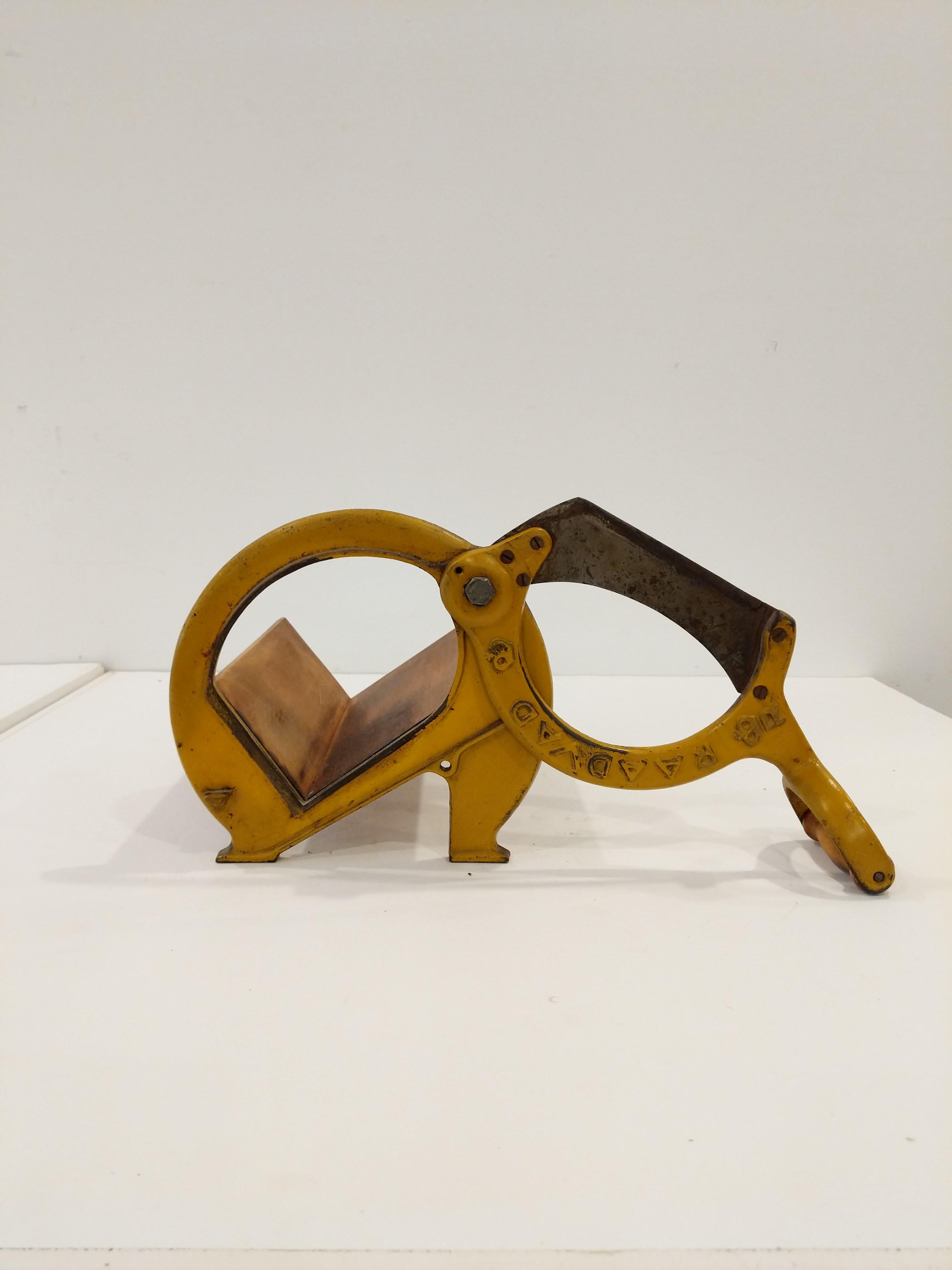 Vintage Raadvad Bread Slicer In Good Condition For Sale In Gardiner, NY