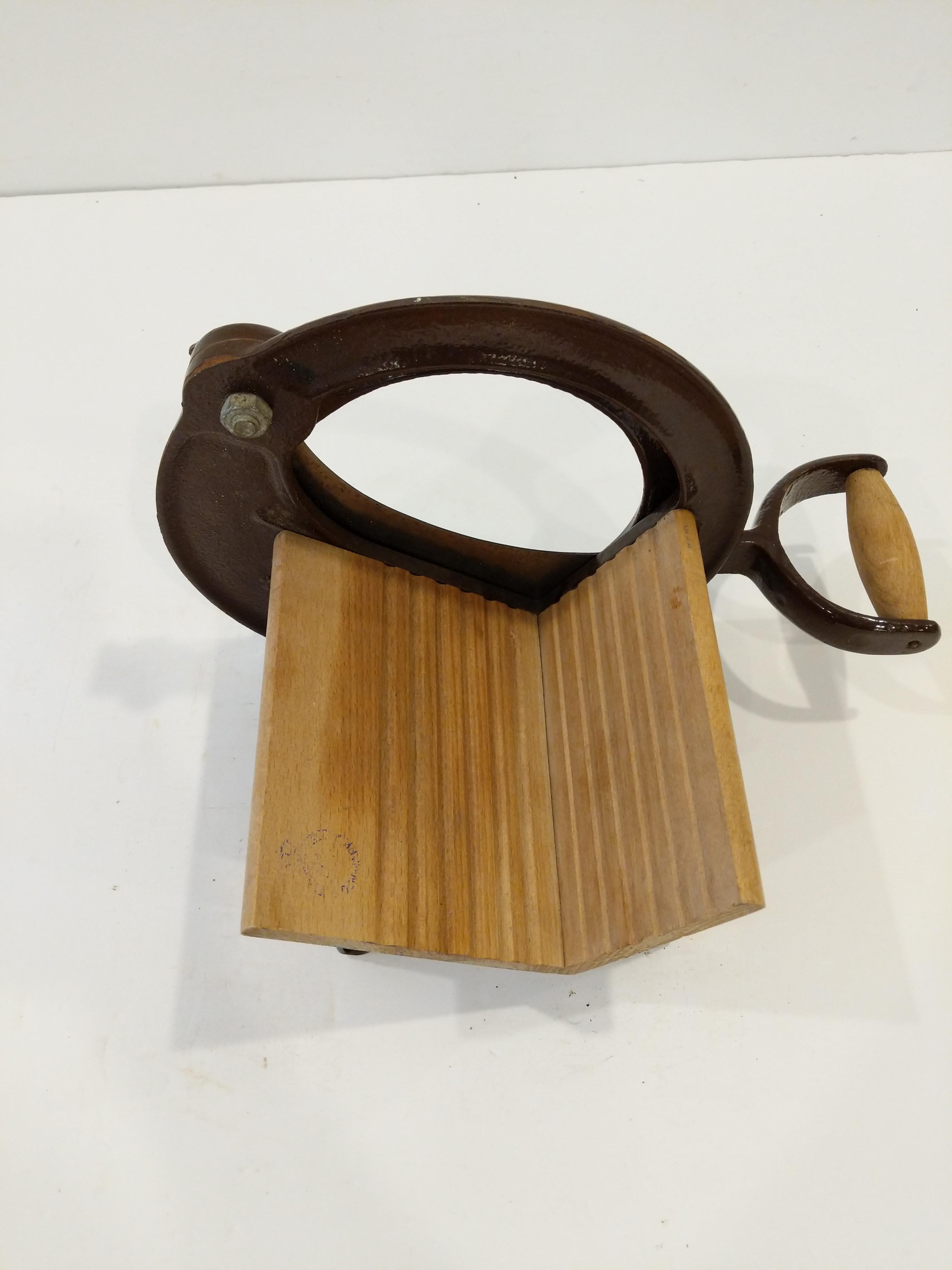 Metal Vintage Raadvad Bread Slicer For Sale