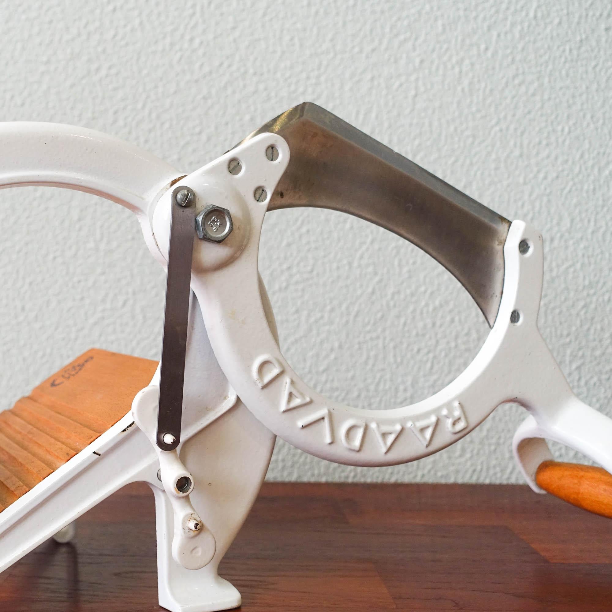 Vintage Raadvad Denmark White Bread Cutter, model 294, by Ove Larsen, 1970's 1