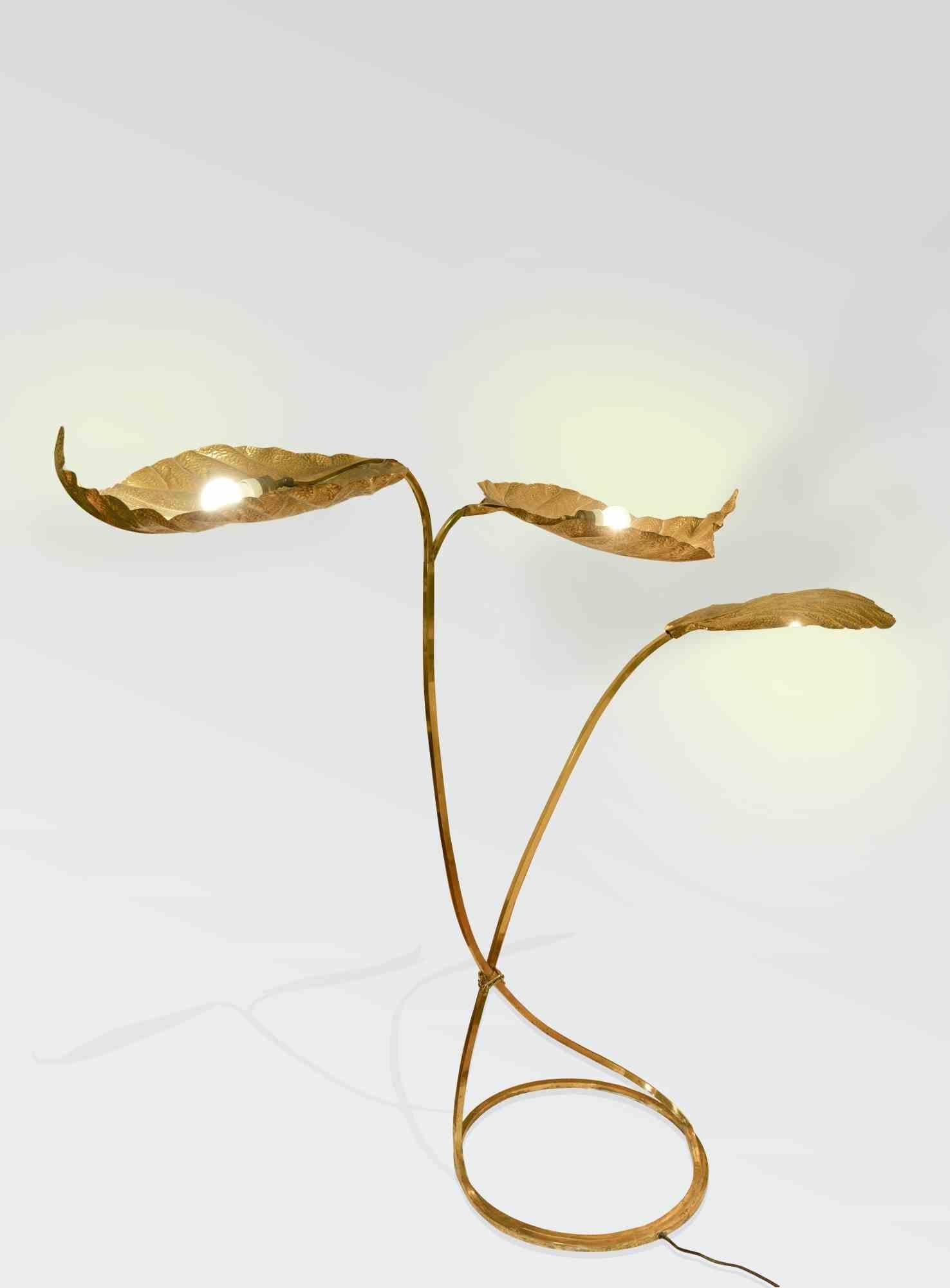 Vintage Floor Lamp Three Leaves by Carlo Giorgi for Bottega Gadda, Italy 1970s.

The entire structure is in brass. Each leaf can be adjusted increasing or decreasing the length.

184 x 180 x 50 cm.

Rare and in very good condition. 



 