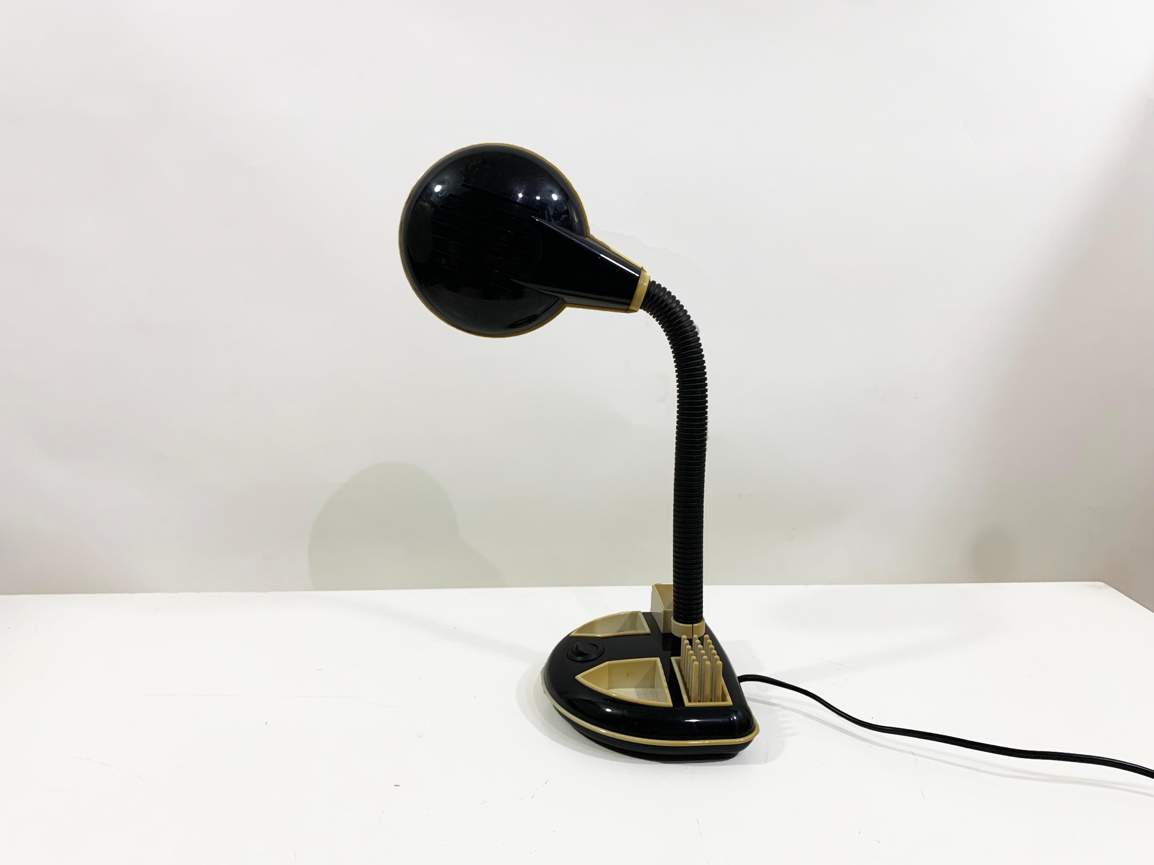 Vintage Rabbit Tanaka gooseneck desk lamp For Sale 3